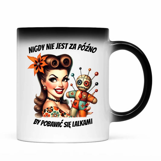 Kubek magiczny dla niej - Laleczka Voodoo retro DZ21 - StoryCups.pl