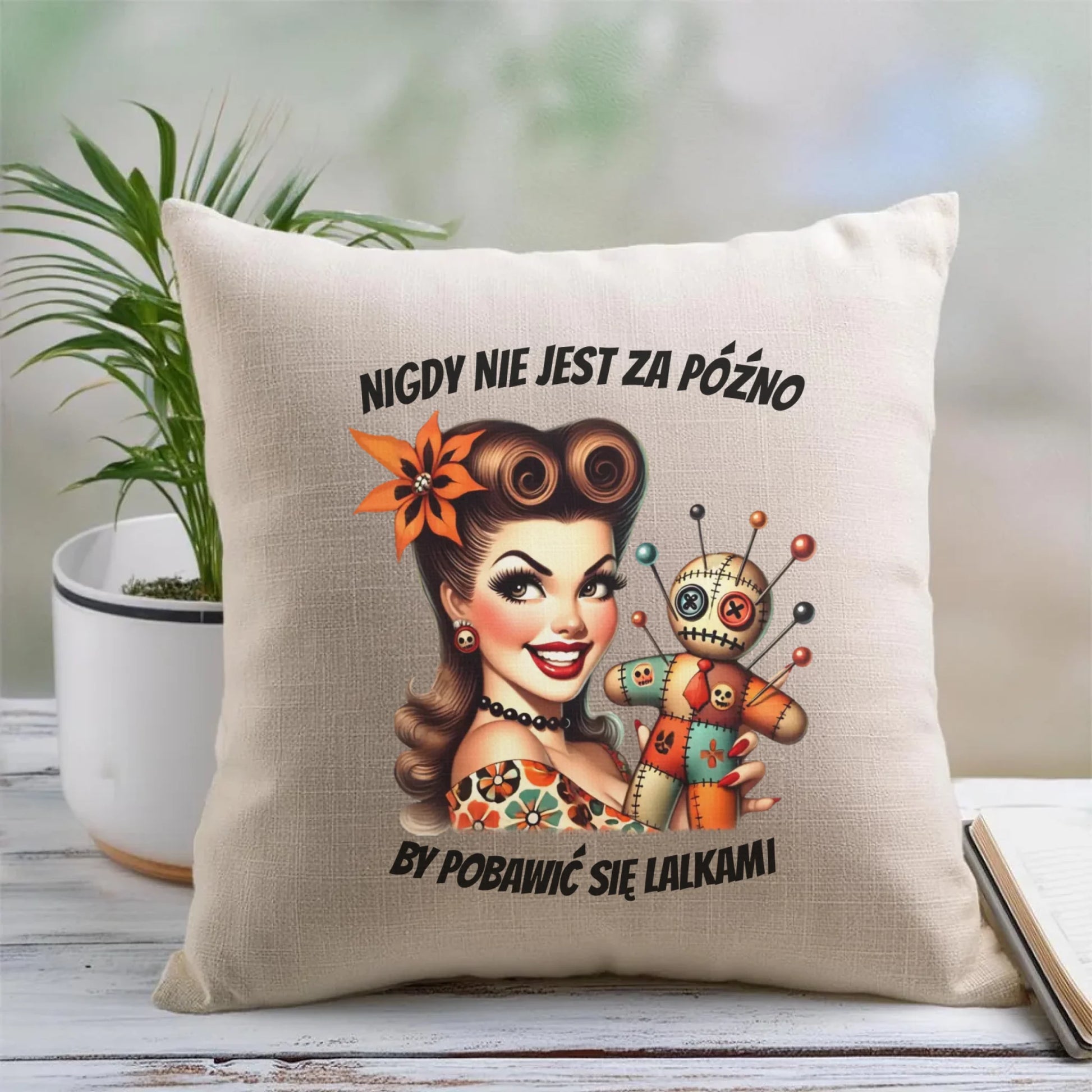 Poduszka dla niej - Laleczka Voodoo retro DZ21 - StoryCups.pl