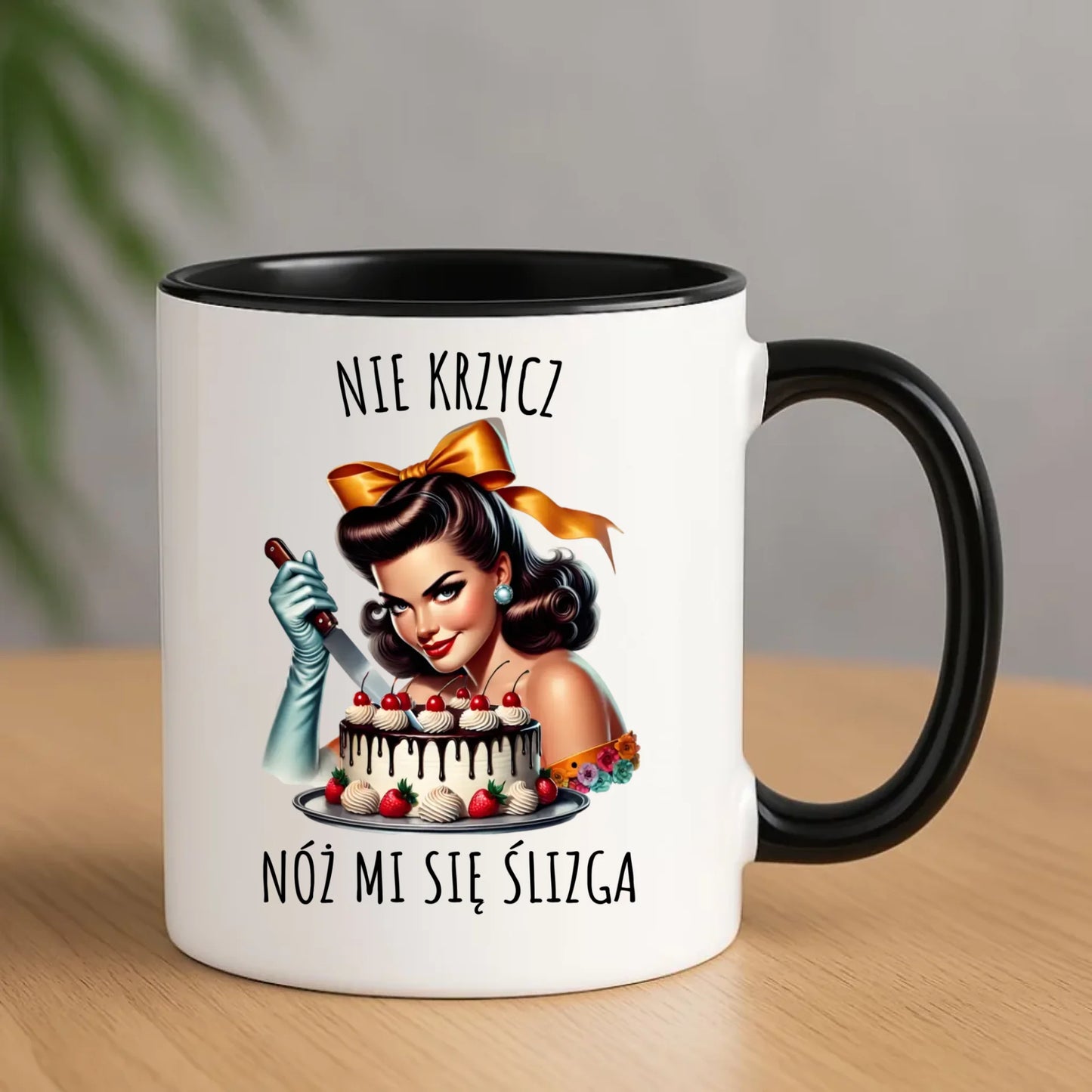Kubek dla niej - Nie krzycz, nóż mi się ślizga - Czarny humor DZ22 - StoryCups.pl
