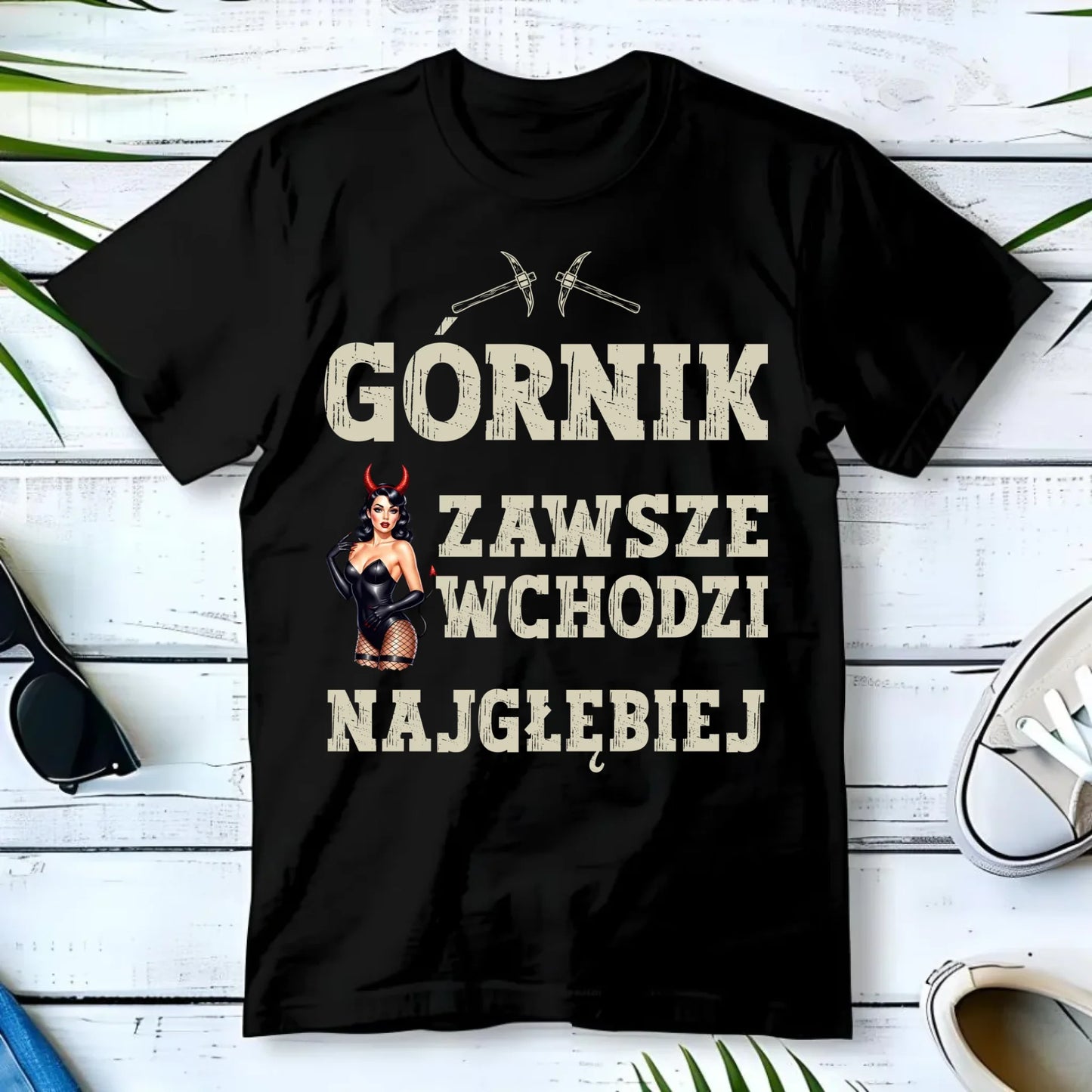 Koszulka męska - prezent dla górnika - Górnik zawsze wchodzi najgłębiej G22 - StoryCups.pl