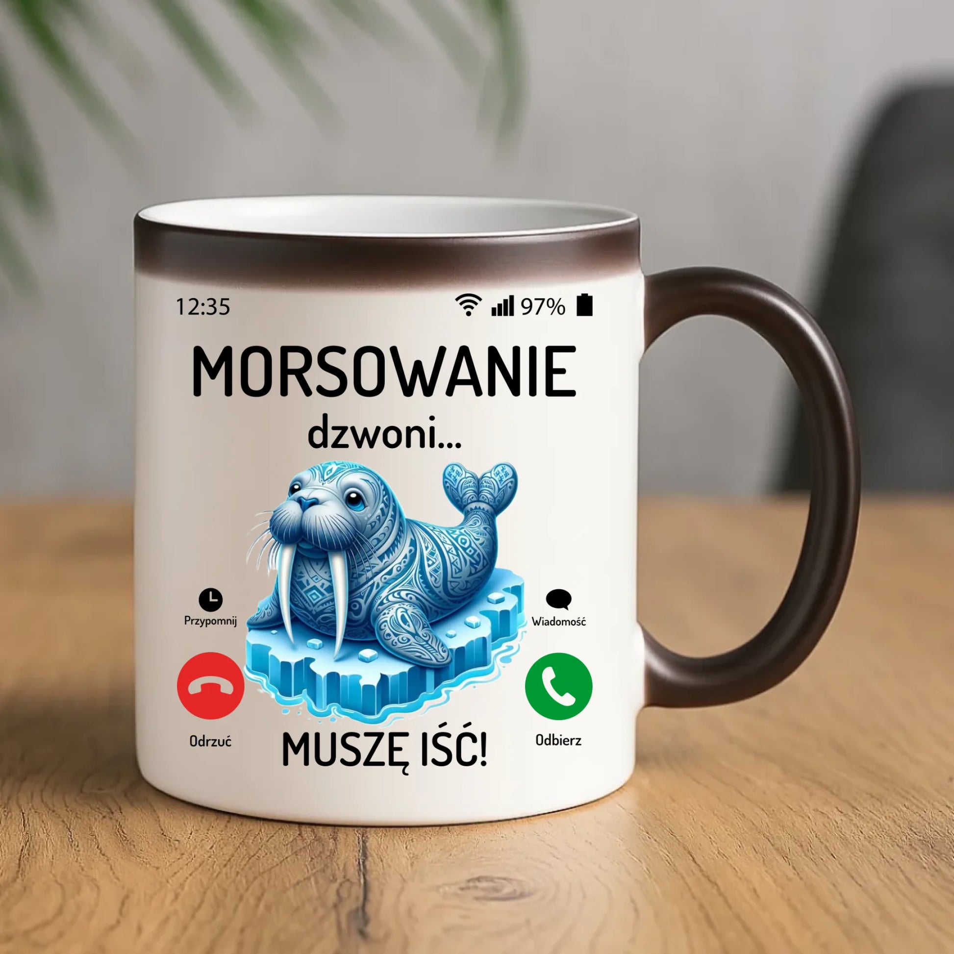 Kubek magiczny - prezent dla morsa - Morsowanie dzwoni muszę iść - Mors HM04 - StoryCups.pl