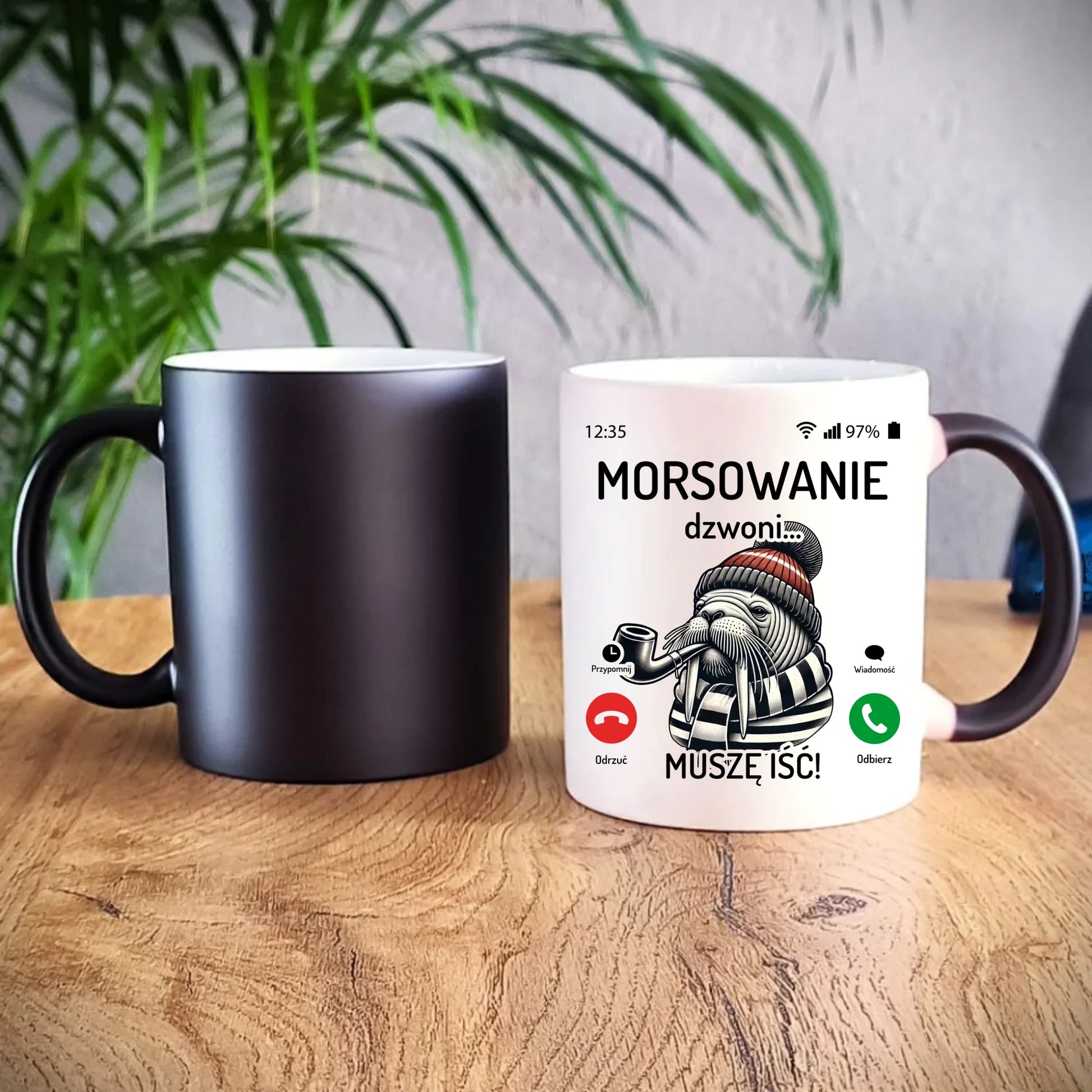 Kubek magiczny - prezent dla morsa - Morsowanie dzwoni muszę iść - Mors HM19 - StoryCups.pl