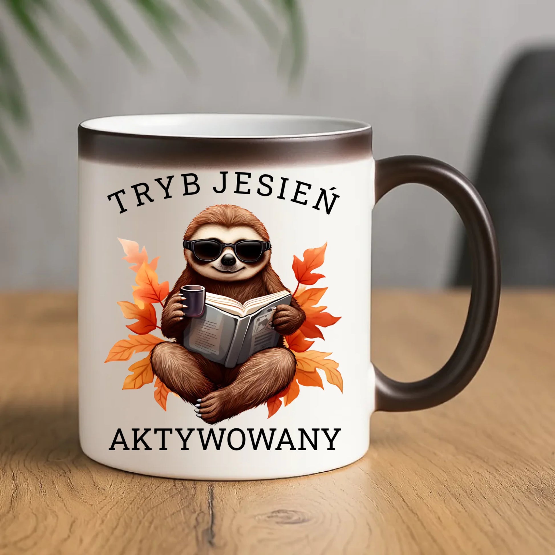 Kubek magiczny jesienny - Leniwiec - Tryb jesień aktywowany JS23 - StoryCups.pl