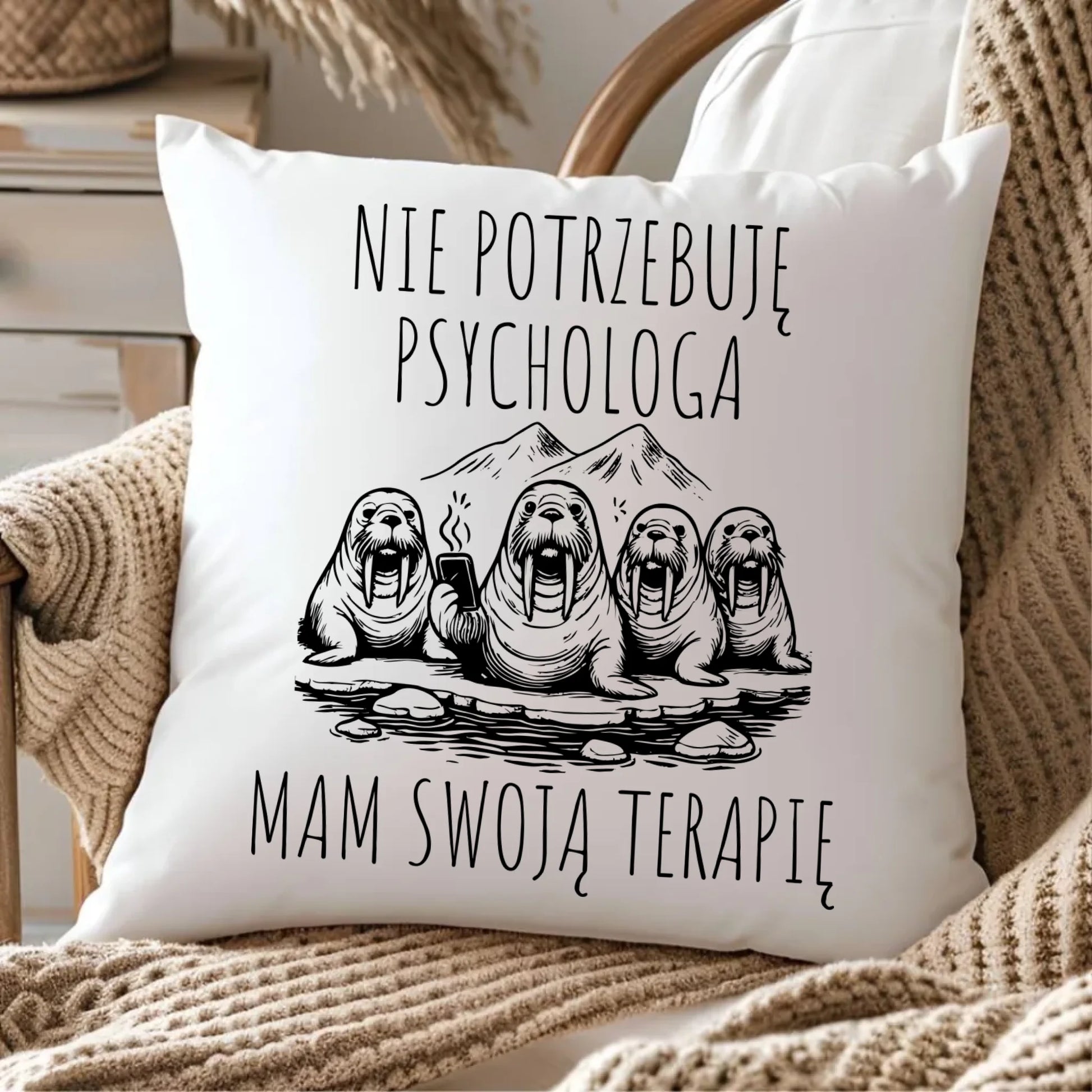 Poduszka - prezent dla morsa - Nie potrzebuję psychologa HM14 - StoryCups.pl