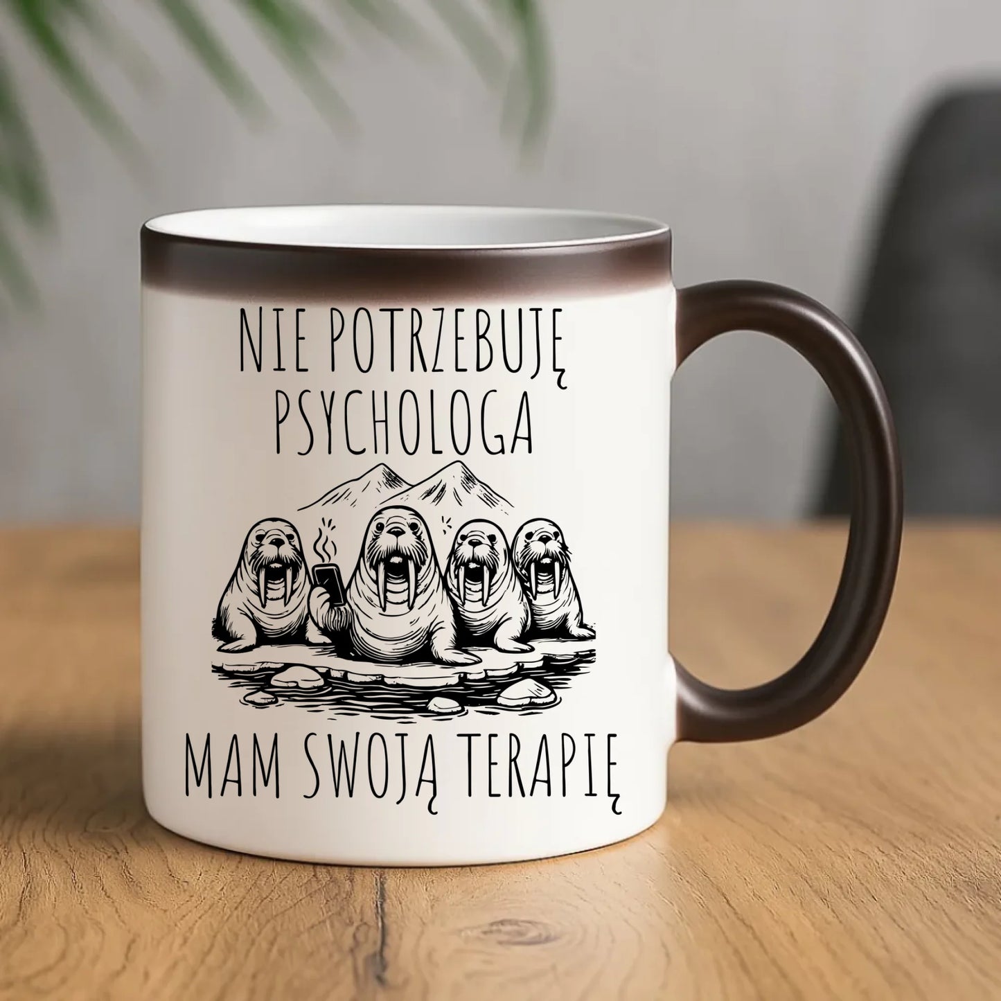 Kubek magiczny - prezent dla morsa - Nie potrzebuję psychologa HM14 - StoryCups.pl