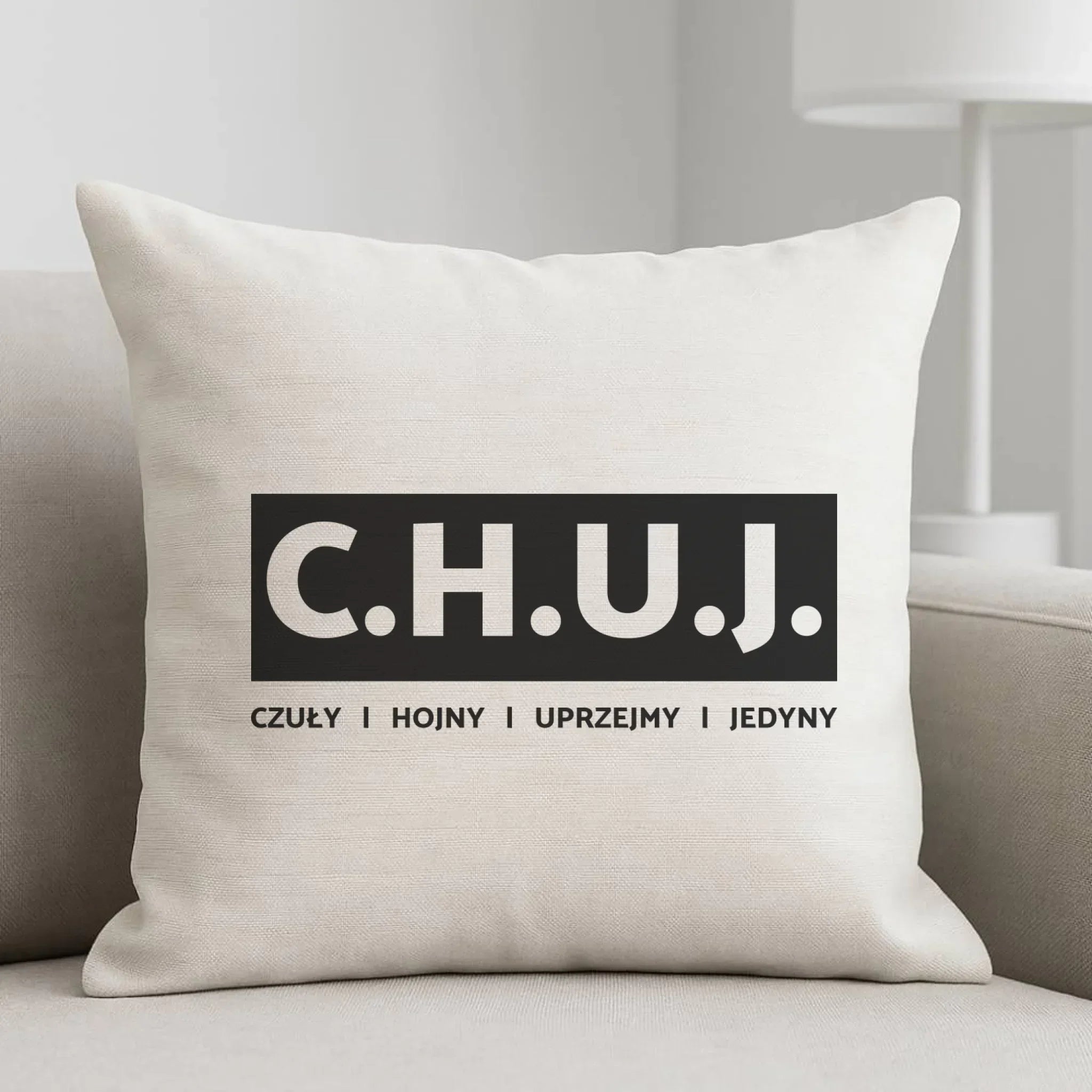 Poduszka - prezent dla kolegi na Dzień Chłopaka przyjaciela - C.H.U.J. - bez cenzury DCH12 - StoryCups.pl