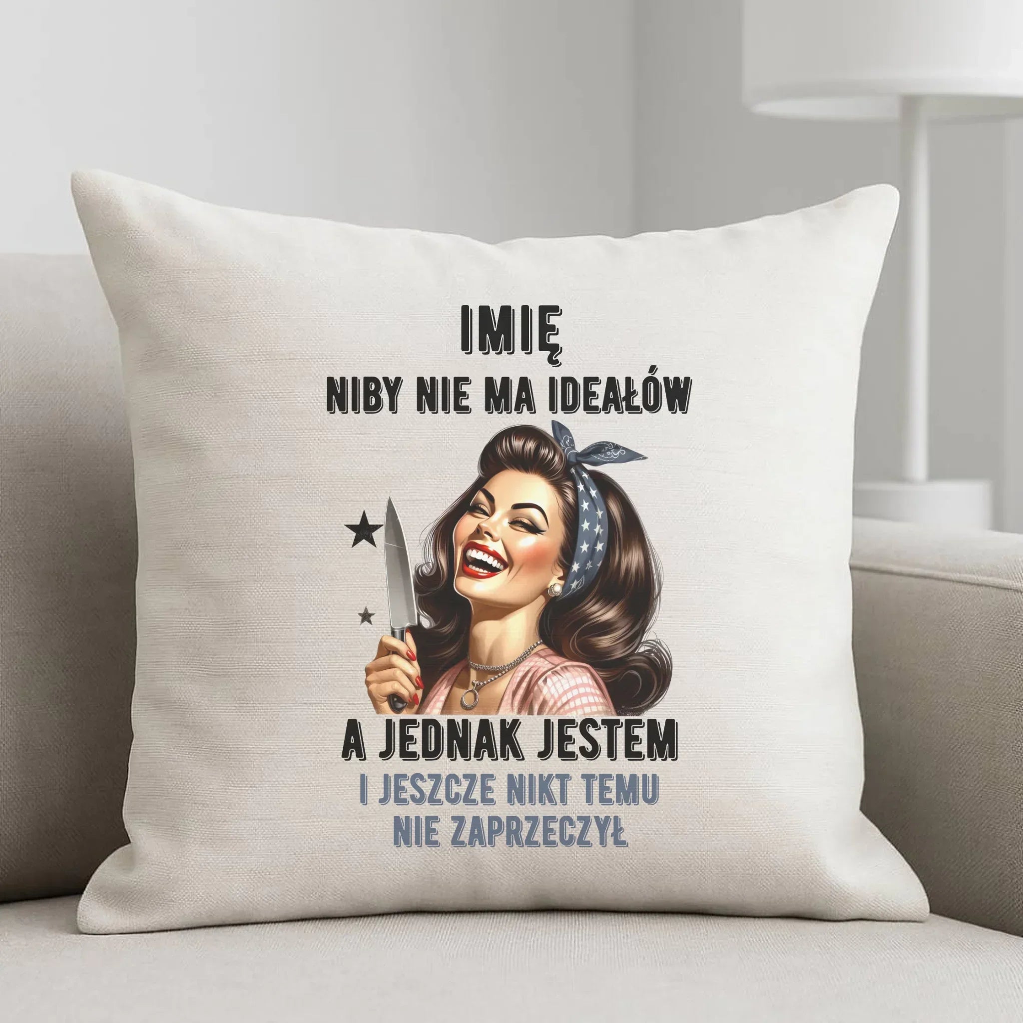 Poduszka dla niej - Niby nie ma ideałów - personalizowana DZ01 - StoryCups.pl