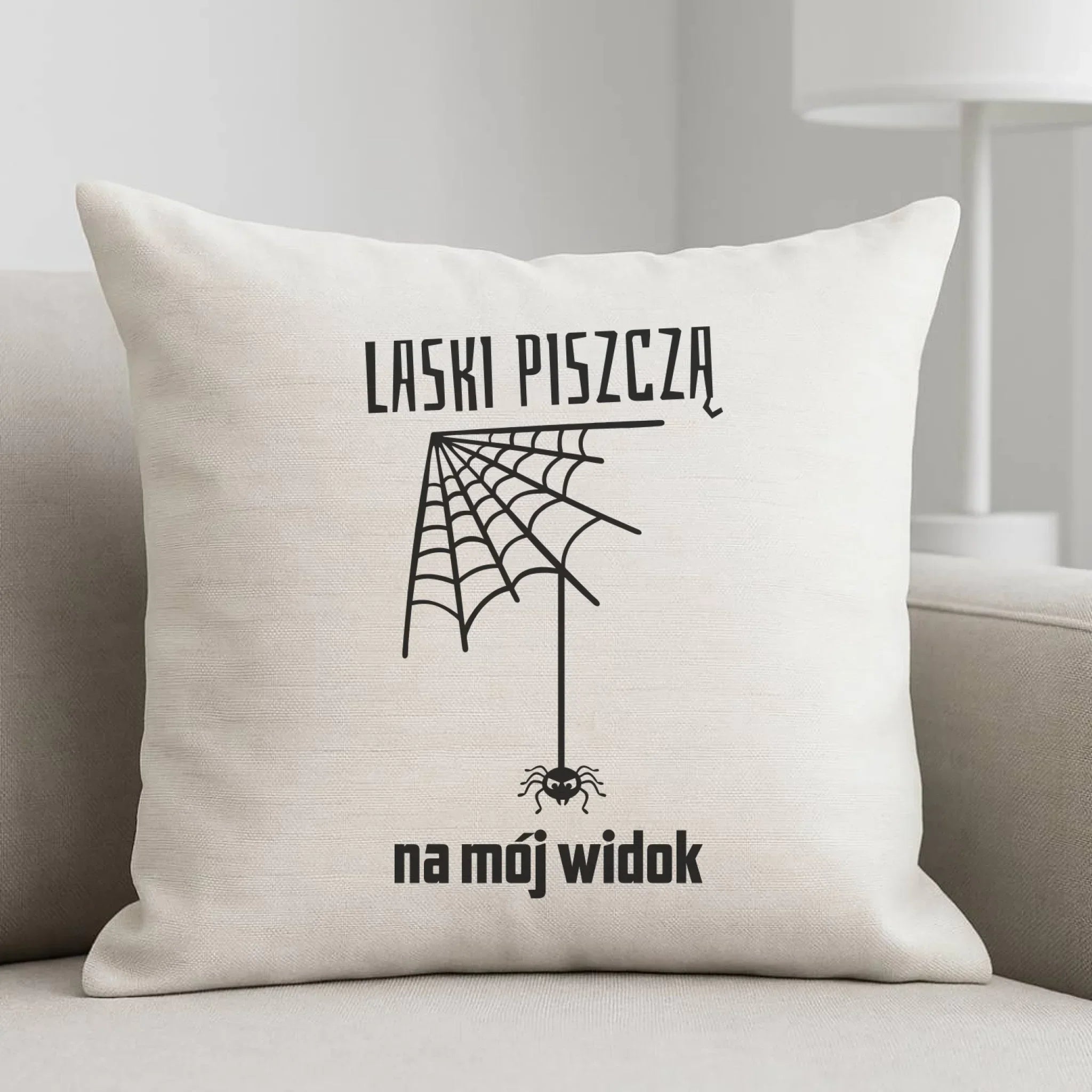 Poduszka - prezent dla chłopaka - Laski piszczą na mój widok DCH13 - StoryCups.pl
