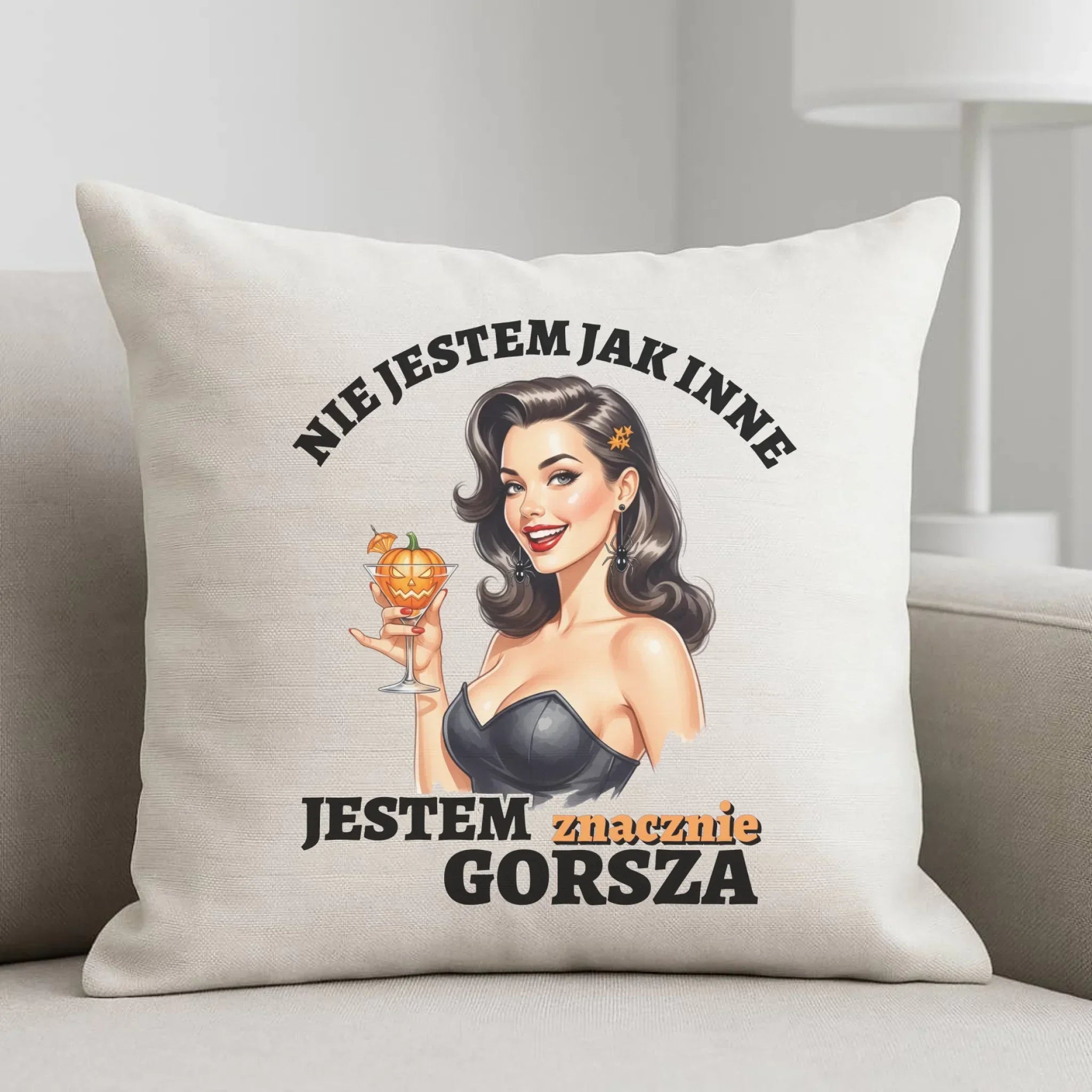 Poduszka halloweenowa - Nie jestem jak inne HL24 - StoryCups.pl