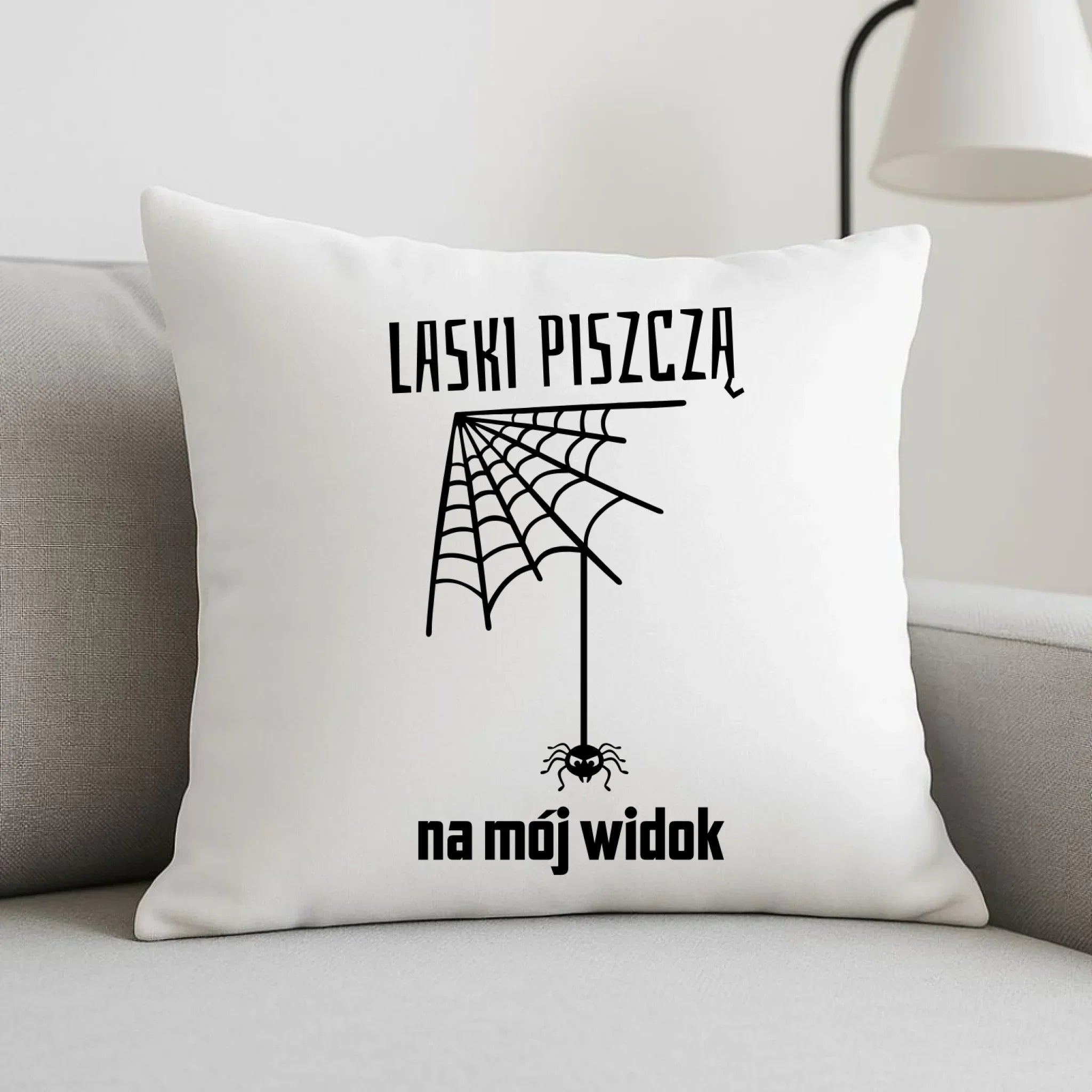 Poduszka - prezent dla chłopaka - Laski piszczą na mój widok DCH13 - StoryCups.pl