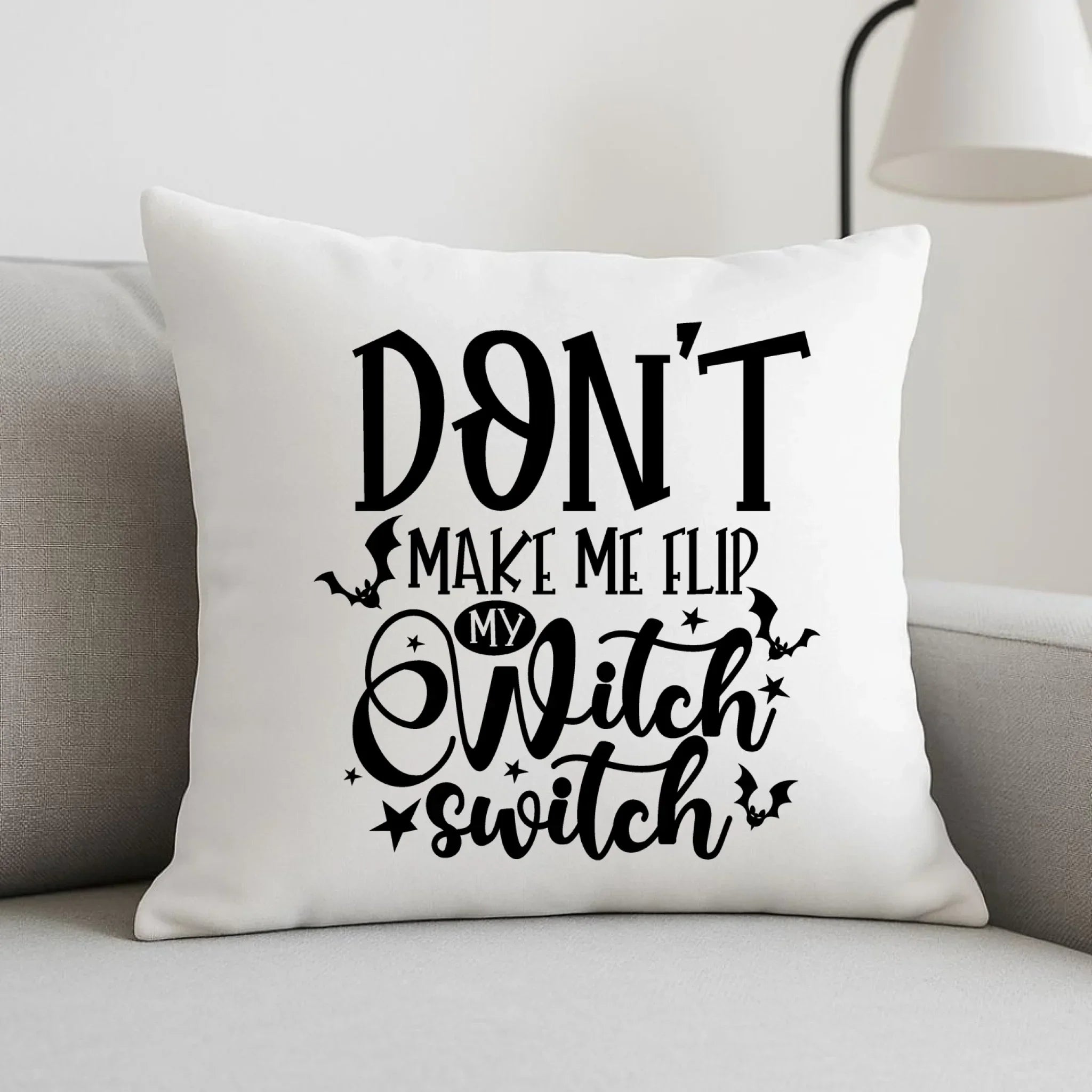 Poduszka na Halloween - Don't make me flip my witch switch - śmieszna HL11 - StoryCups.pl