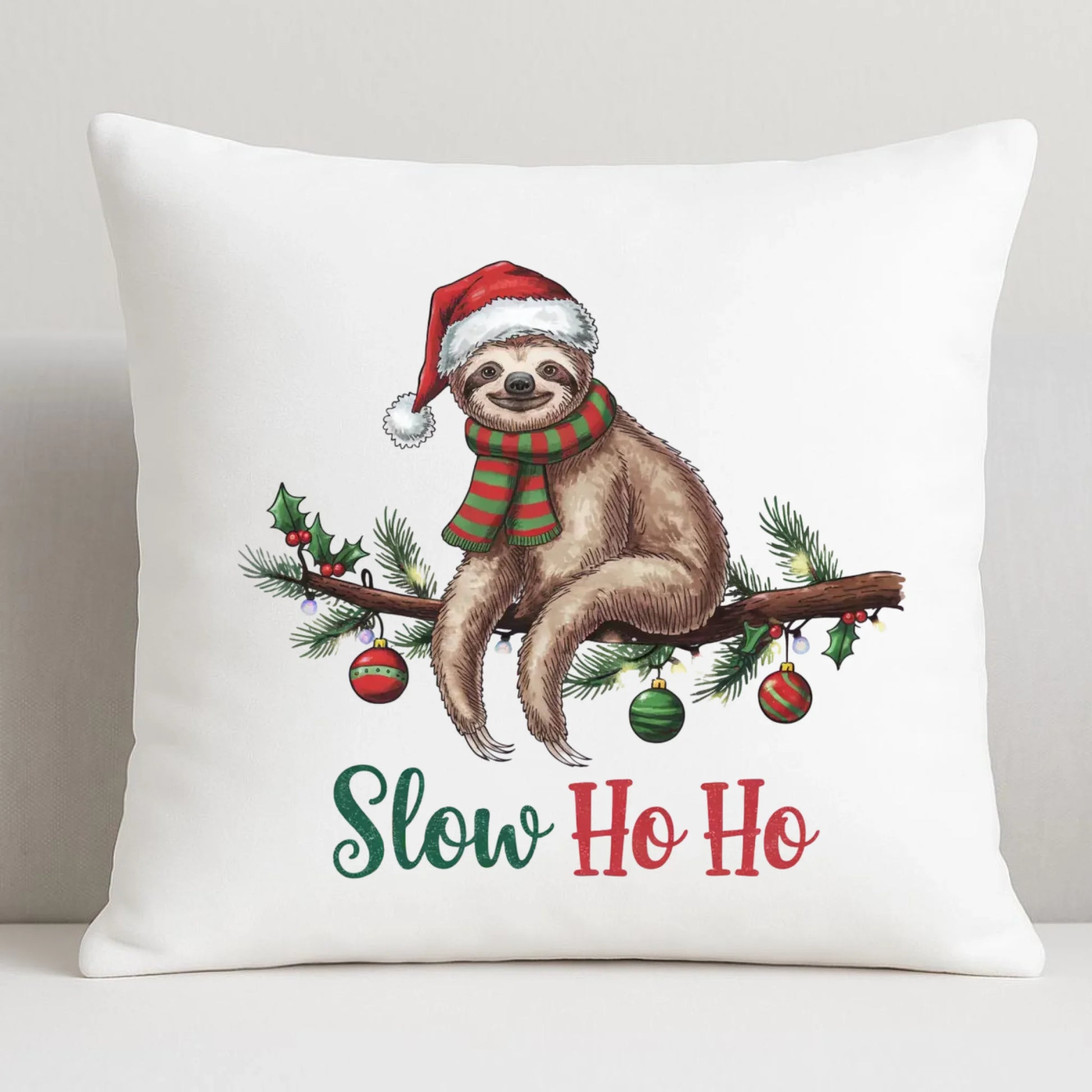Leniwiec slow ho ho | Świąteczna poduszka BN92 - StoryCups.pl