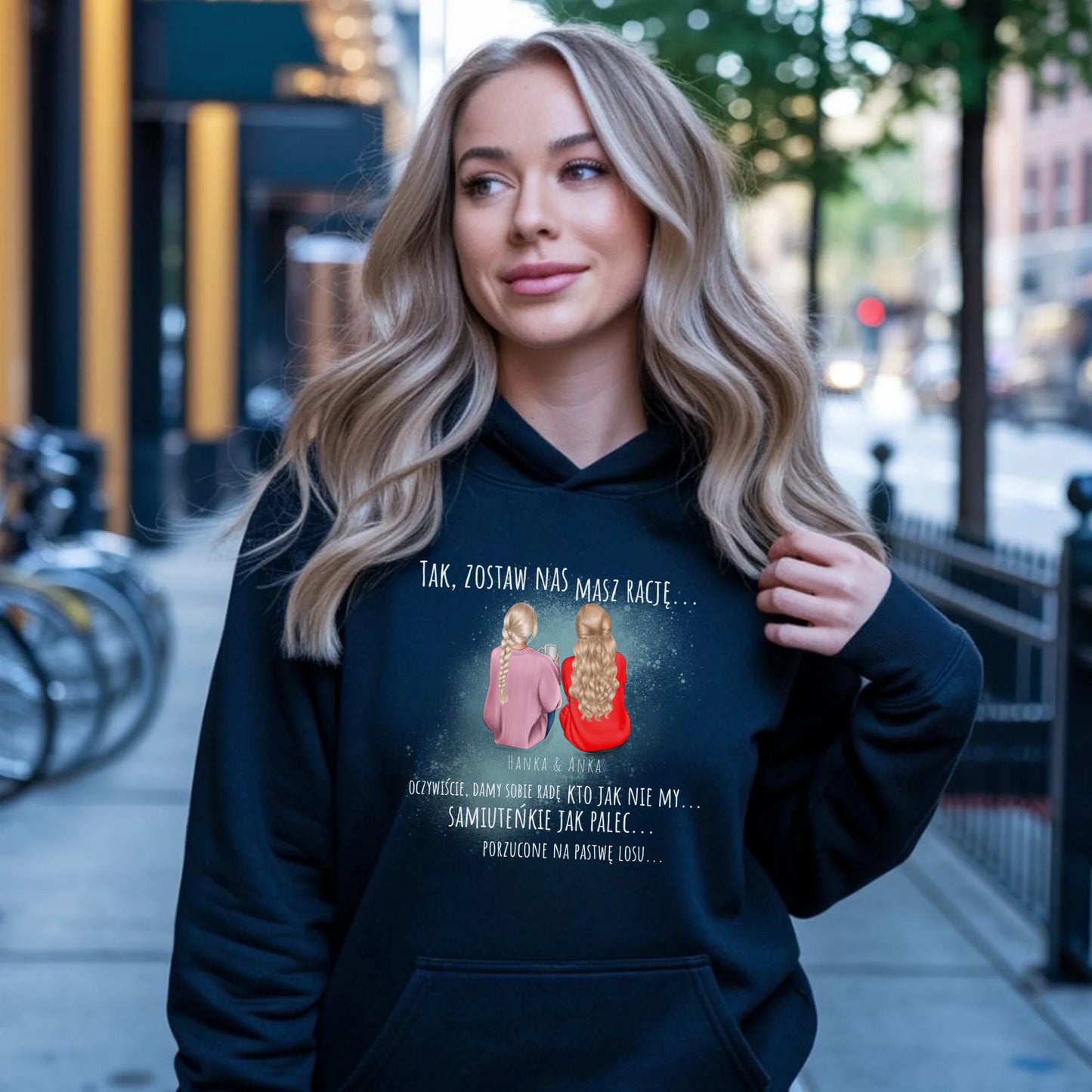 Bluza damska z kapturem na odejście z pracy - prezent od koleżanek - 2-5 osób personalizowana OP16 - StoryCups.pl