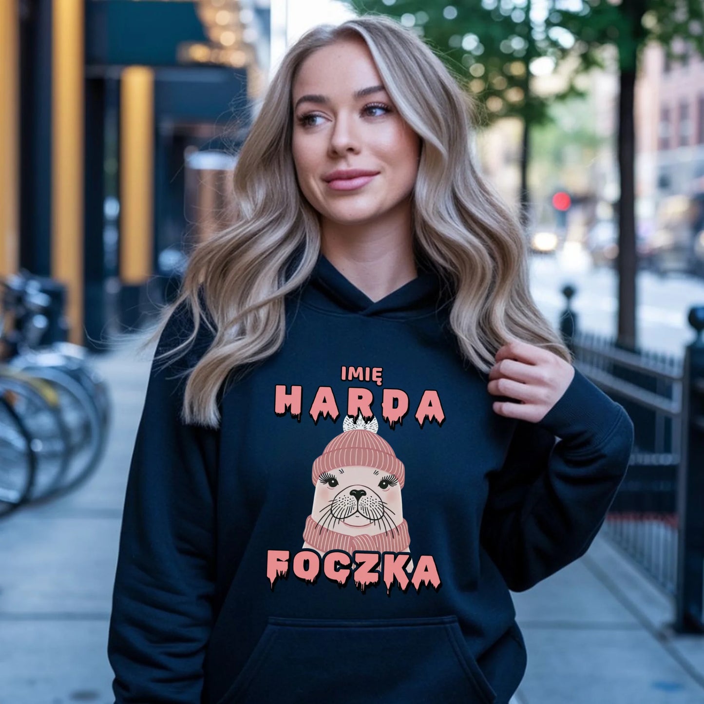 Bluza damska z kapturem - prezent dla morsa - Harda foczka - personalizowana HM05 - StoryCups.pl