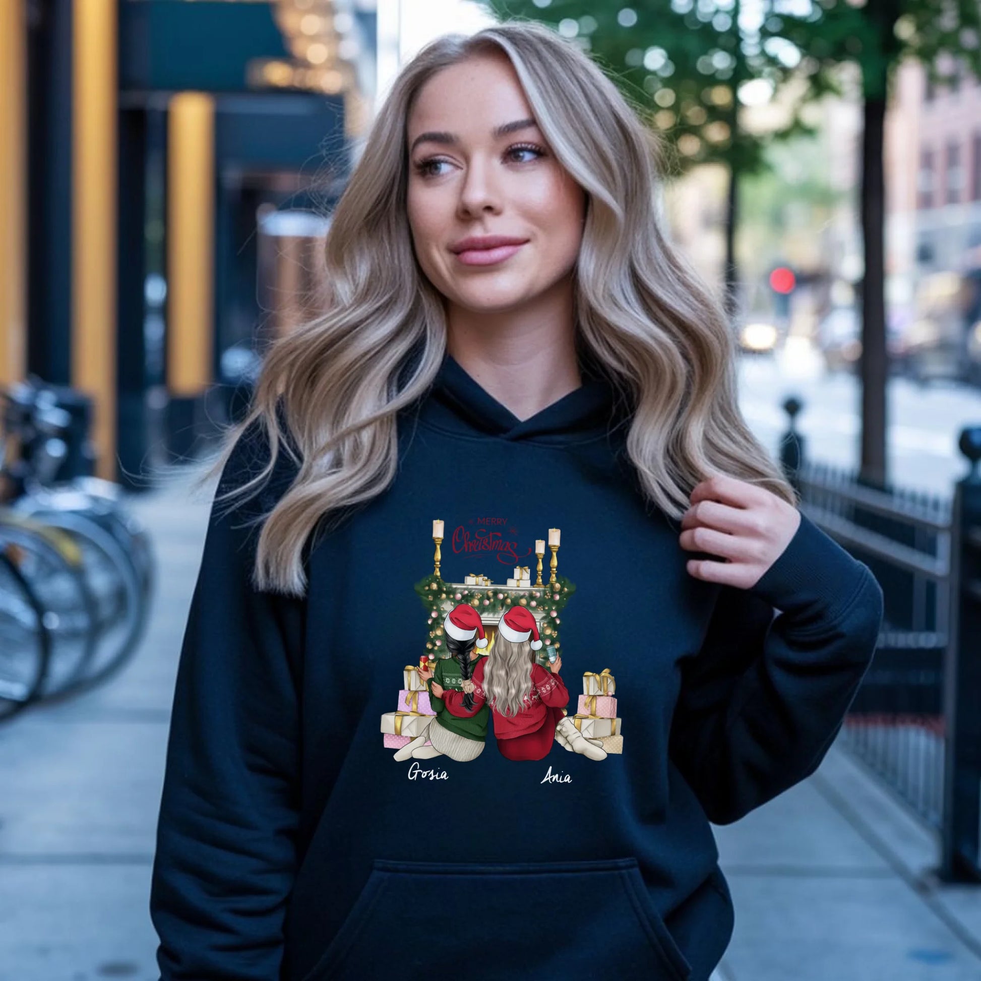 Bluza damska z kapturem świąteczna - prezent dla przyjaciółki - personalizowane postacie 2-4 osoby PR04 - StoryCups.pl