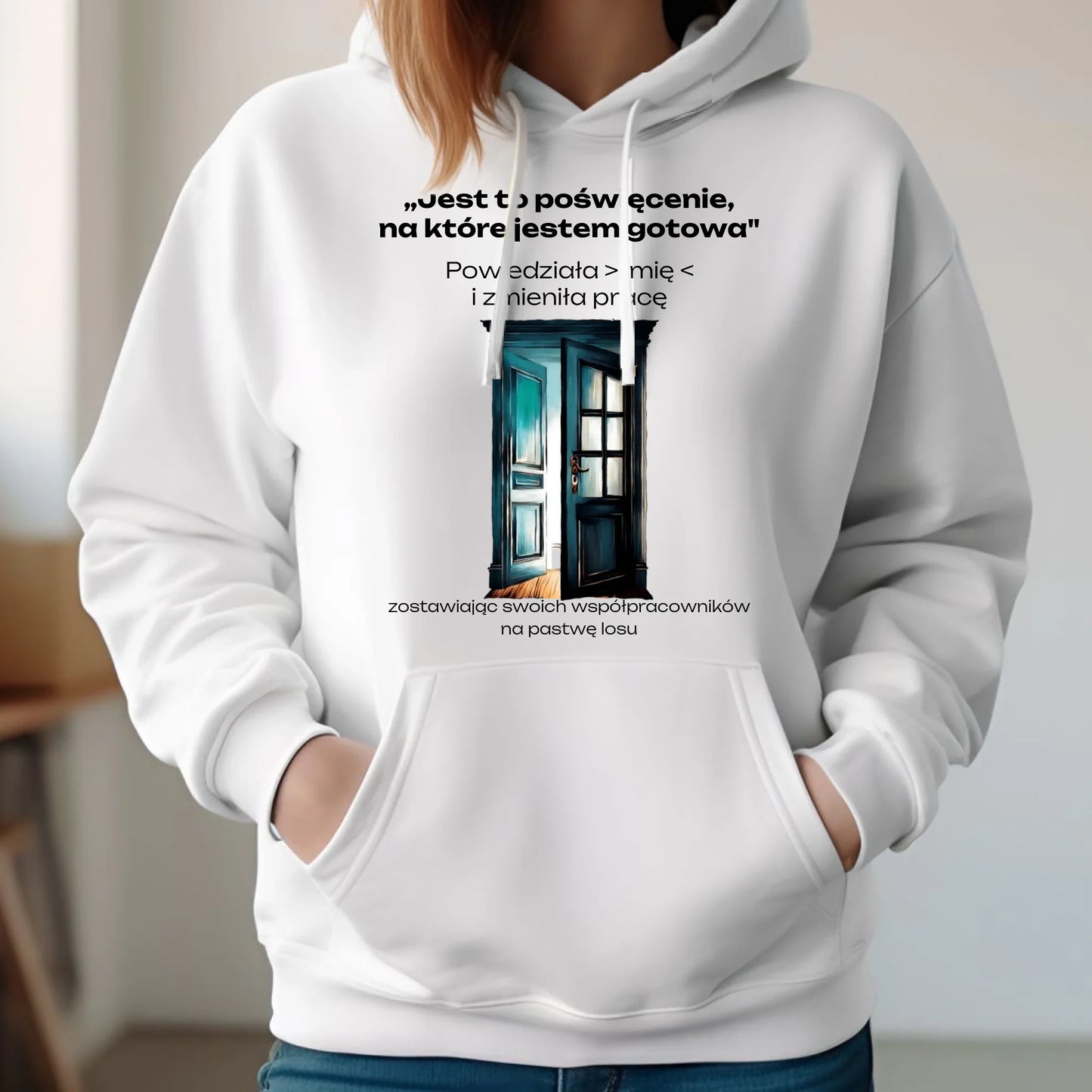 Bluza damska z kapturem na odejście z pracy - Poświęcenie, na które jestem gotowa - personalizowana OP02 - StoryCups.pl