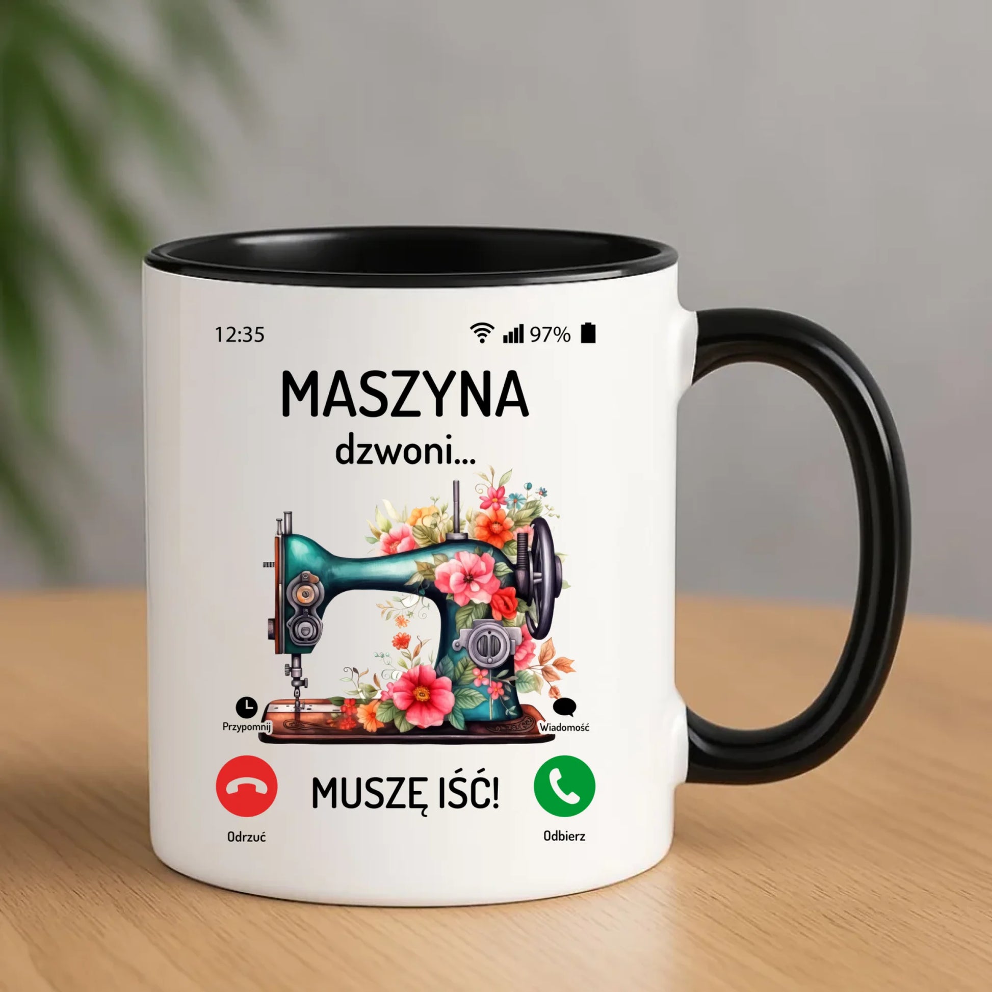 Kubek szyciowy dla krawcowej – Maszyna dzwoni muszę iść HS05 - StoryCups.pl