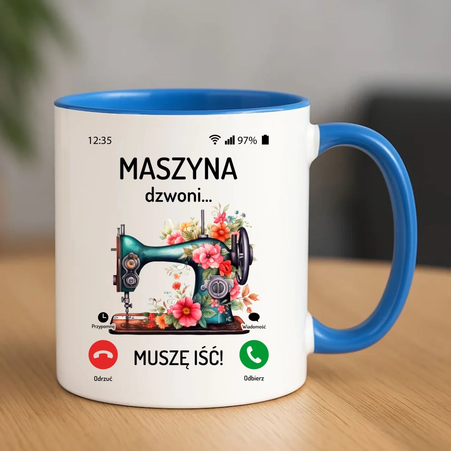Kubek szyciowy dla krawcowej – Maszyna dzwoni muszę iść HS05 - StoryCups.pl