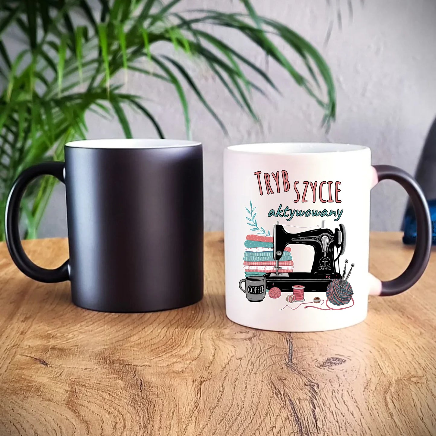 Kubek magiczny szyciowy dla krawcowej - Tryb szycie aktywowany HS06 - StoryCups.pl