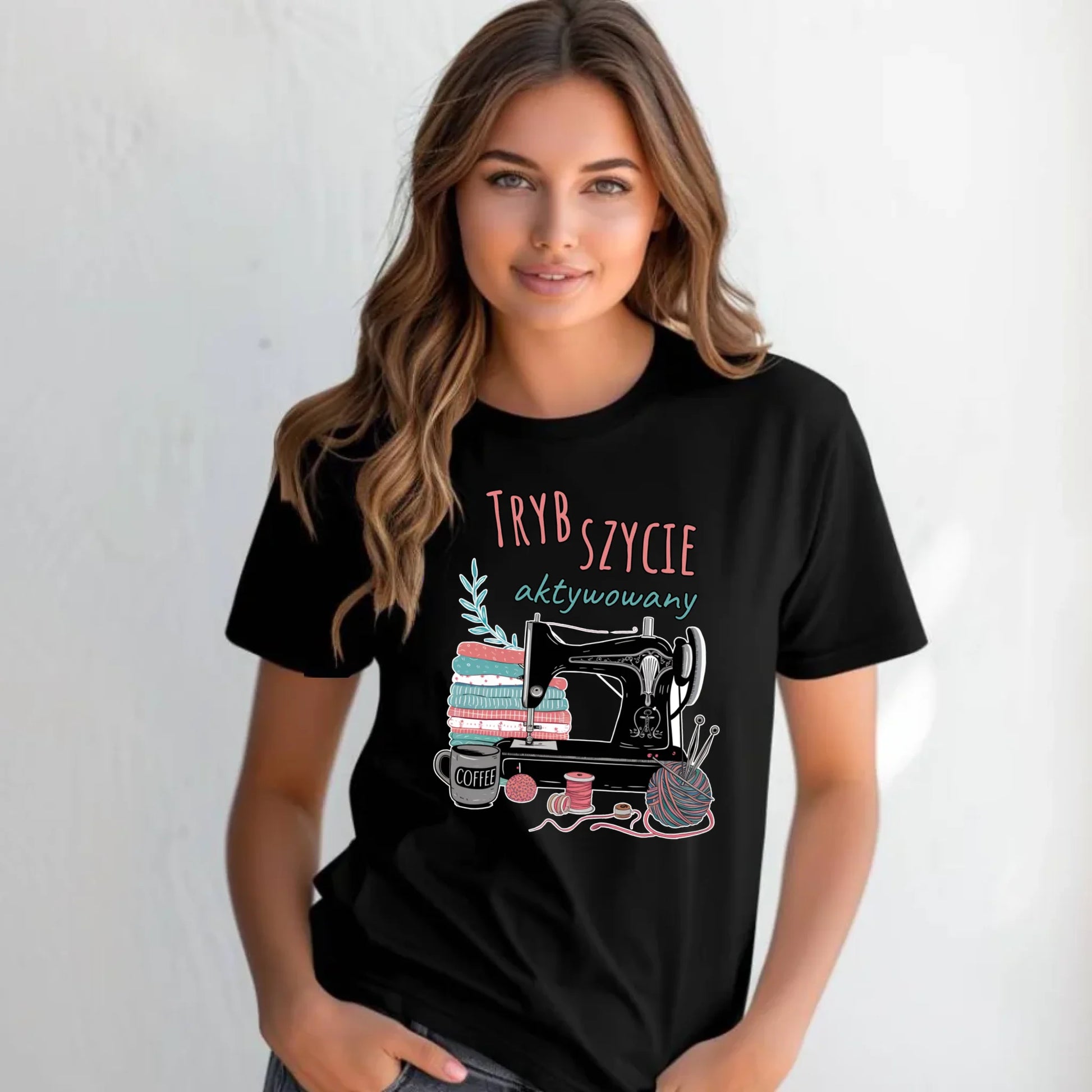 Koszulka damska szyciowa dla krawcowej - Tryb szycie aktywowany HS06 - StoryCups.pl