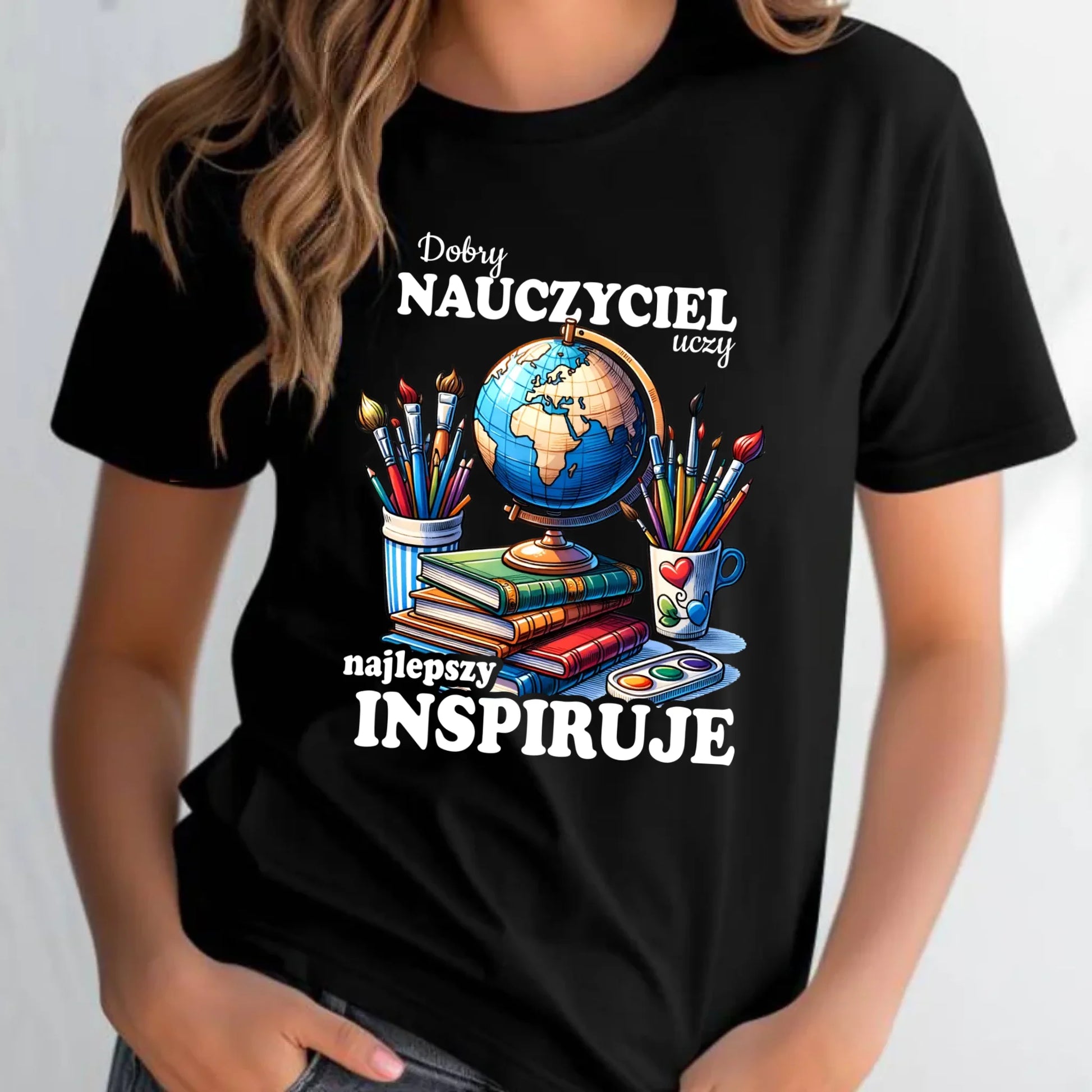 Koszulka damska dla nauczycielki - Dobry nauczyciel uczy najlepszy inspiruje N72 - StoryCups.pl