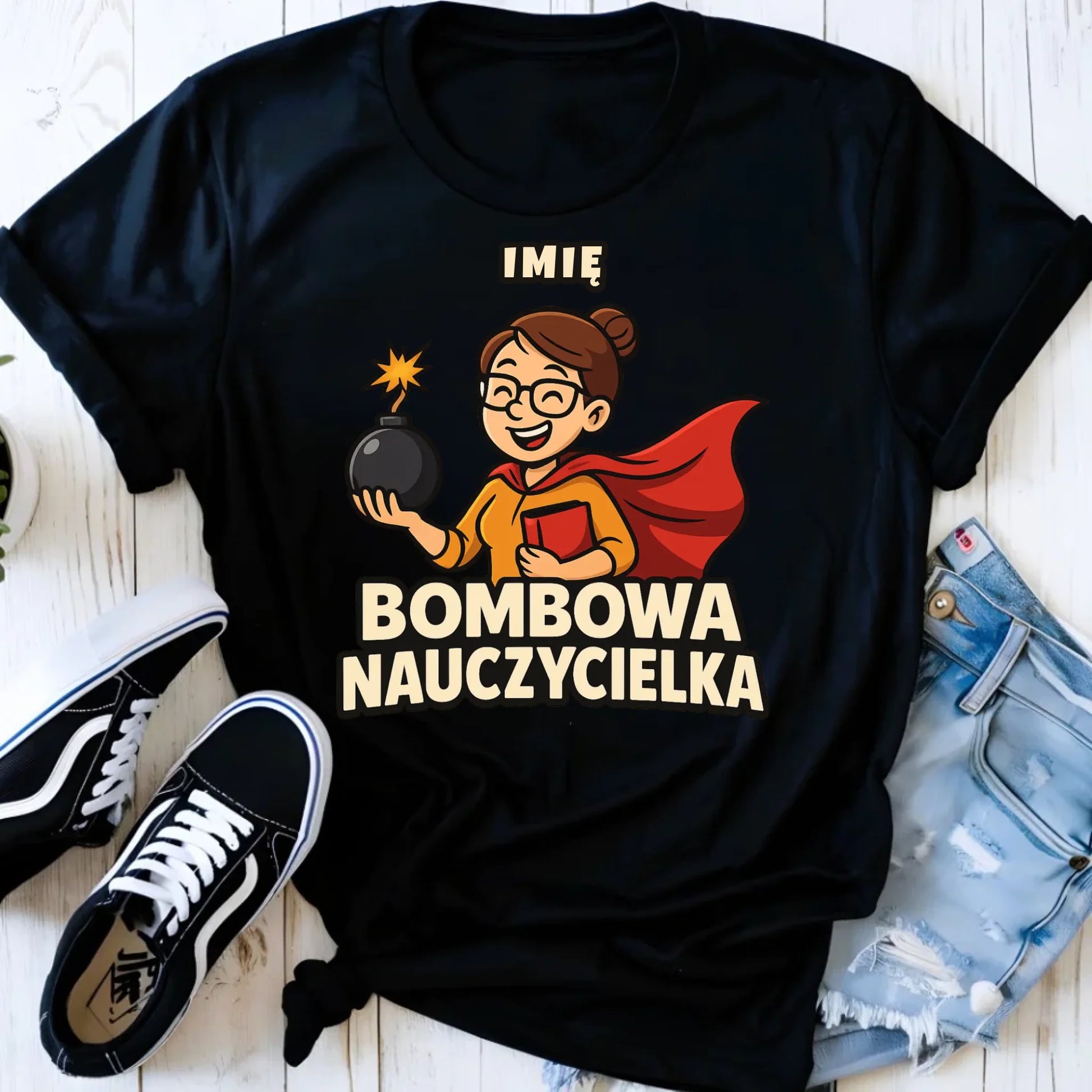 Koszulka dla nauczycielki - Bombowa Nauczycielka - personalizowana N25 - StoryCups.pl