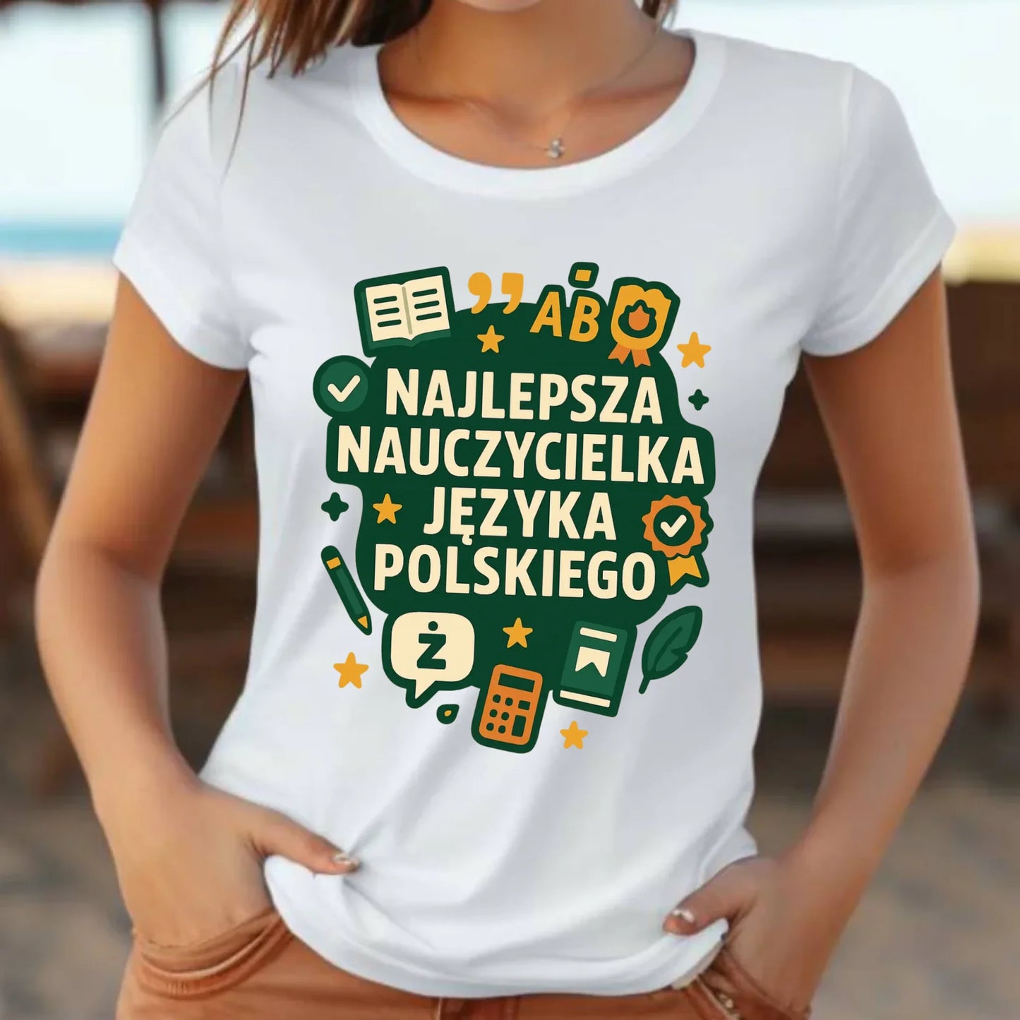 Koszulka damska dla nauczycielki - Najlepsza nauczycielka języka polskiego N75 - StoryCups.pl