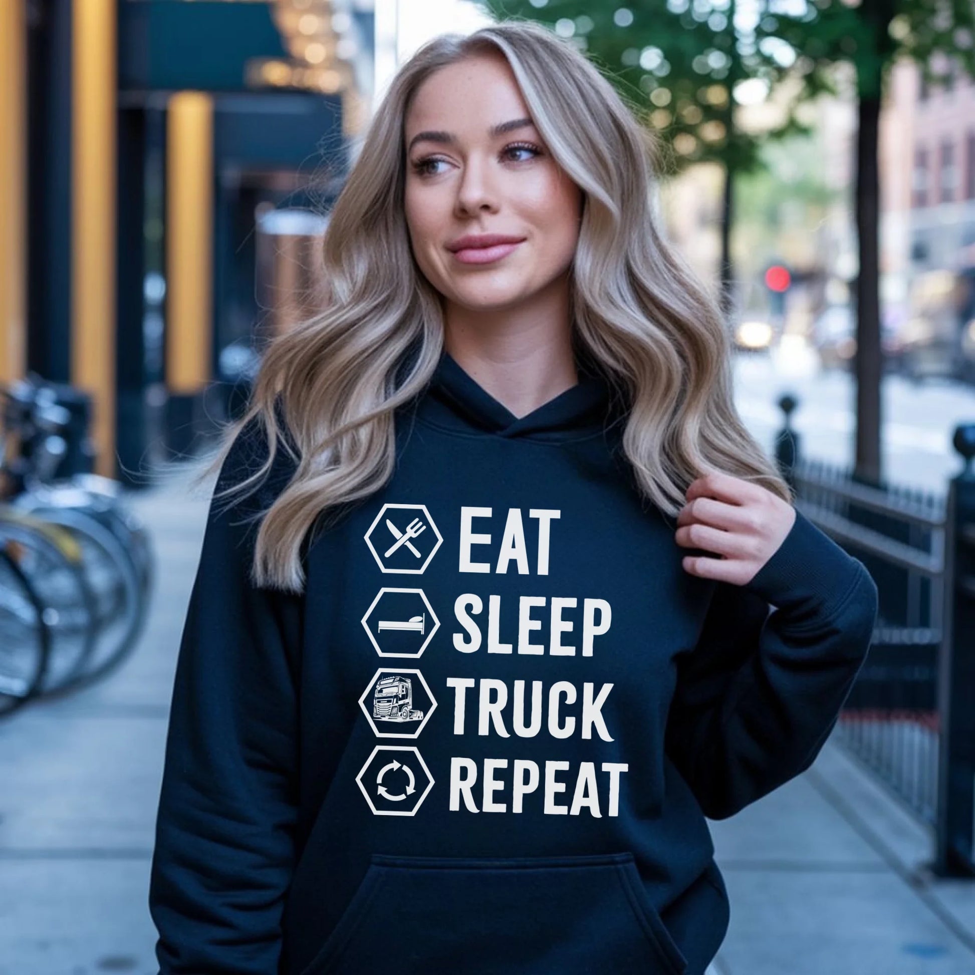 Bluza damska z kapturem dla kierowcy ciężarówki - Eat Sleep Truck Repeat ZKT05 - StoryCups.pl
