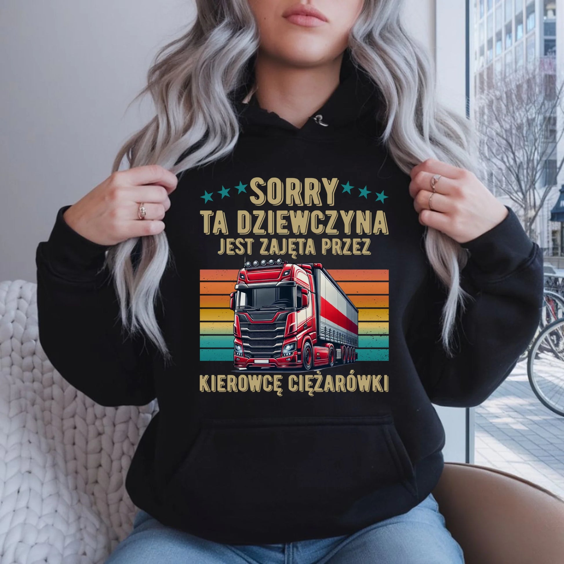 Bluza damska z kapturem - Ta dziewczyna jest zajęta przez kierowcę ciężarówki ZKT12 - StoryCups.pl