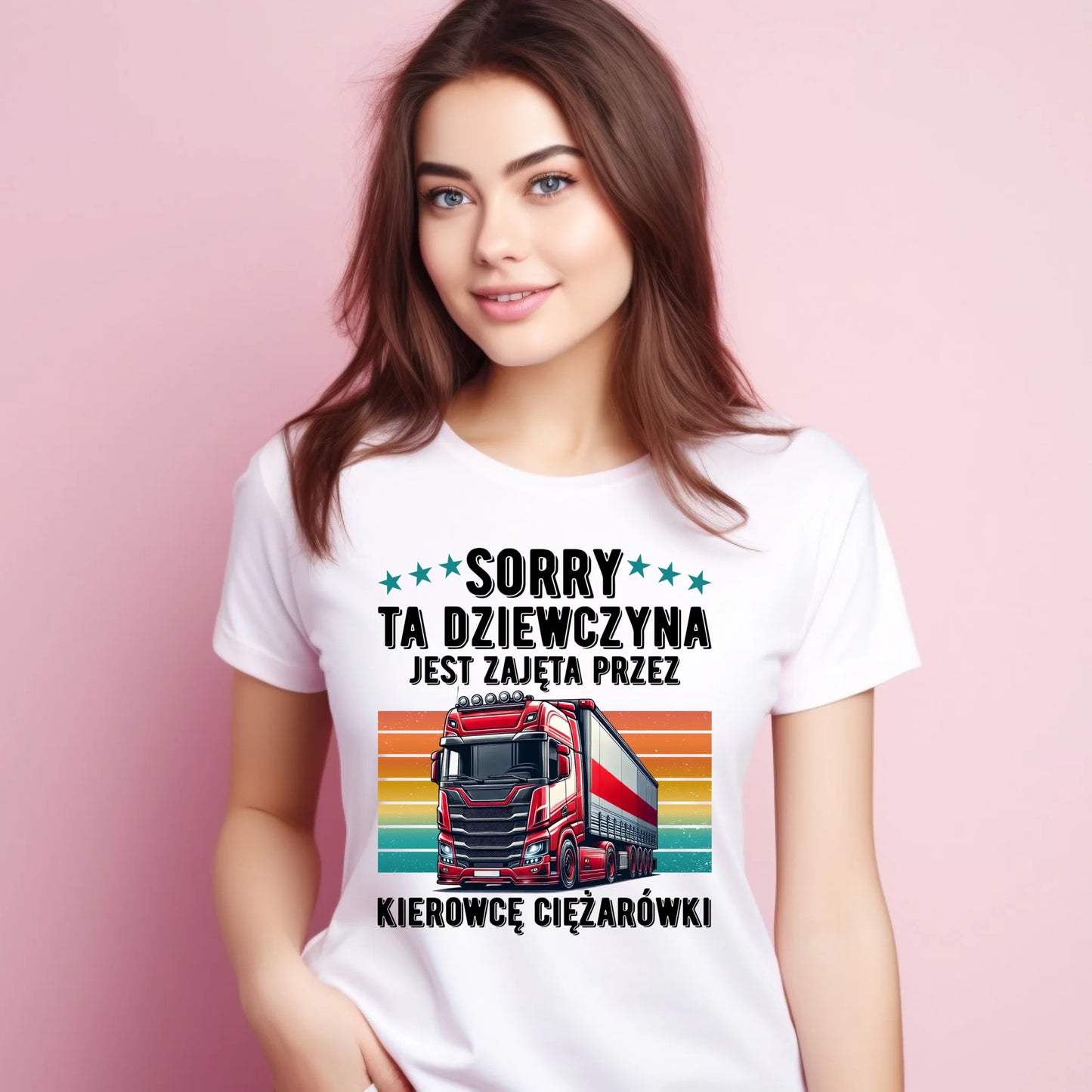 Koszulka damska - Ta dziewczyna jest zajęta przez kierowcę ciężarówki ZKT12 - StoryCups.pl