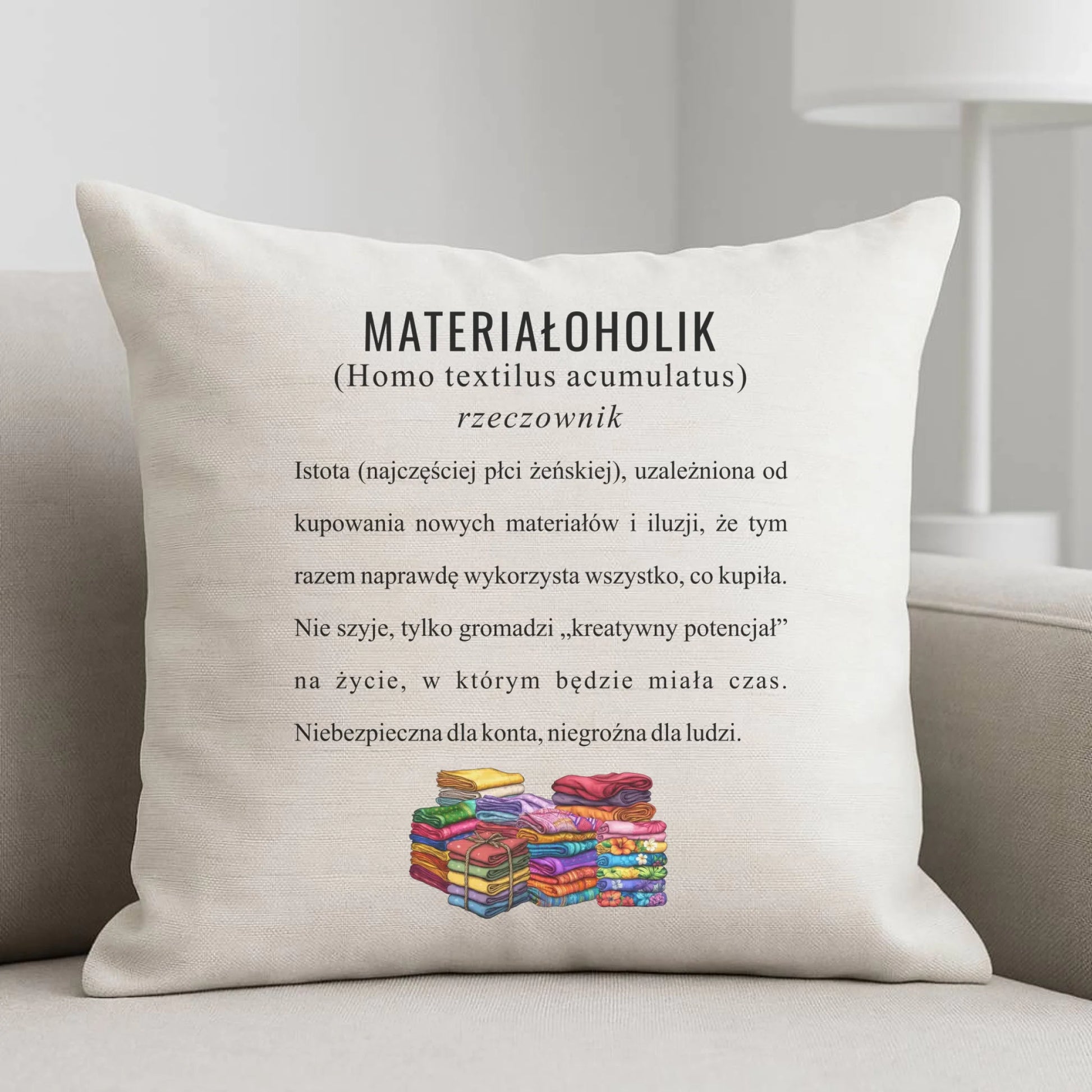 Poduszka szyciowa dla krawcowej - Materiałoholik definicja HS11 - StoryCups.pl