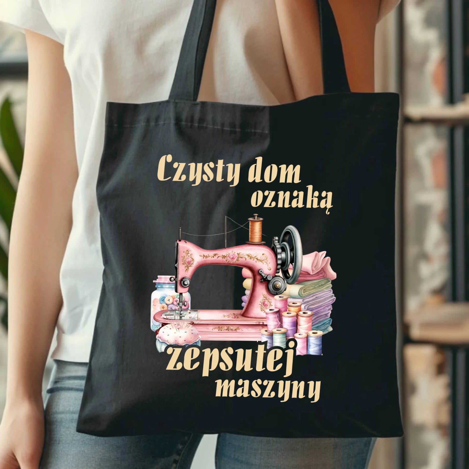 Torba szyciowa dla krawcowej - Czysty dom oznaką zepsutej maszyny HS15 - StoryCups.pl