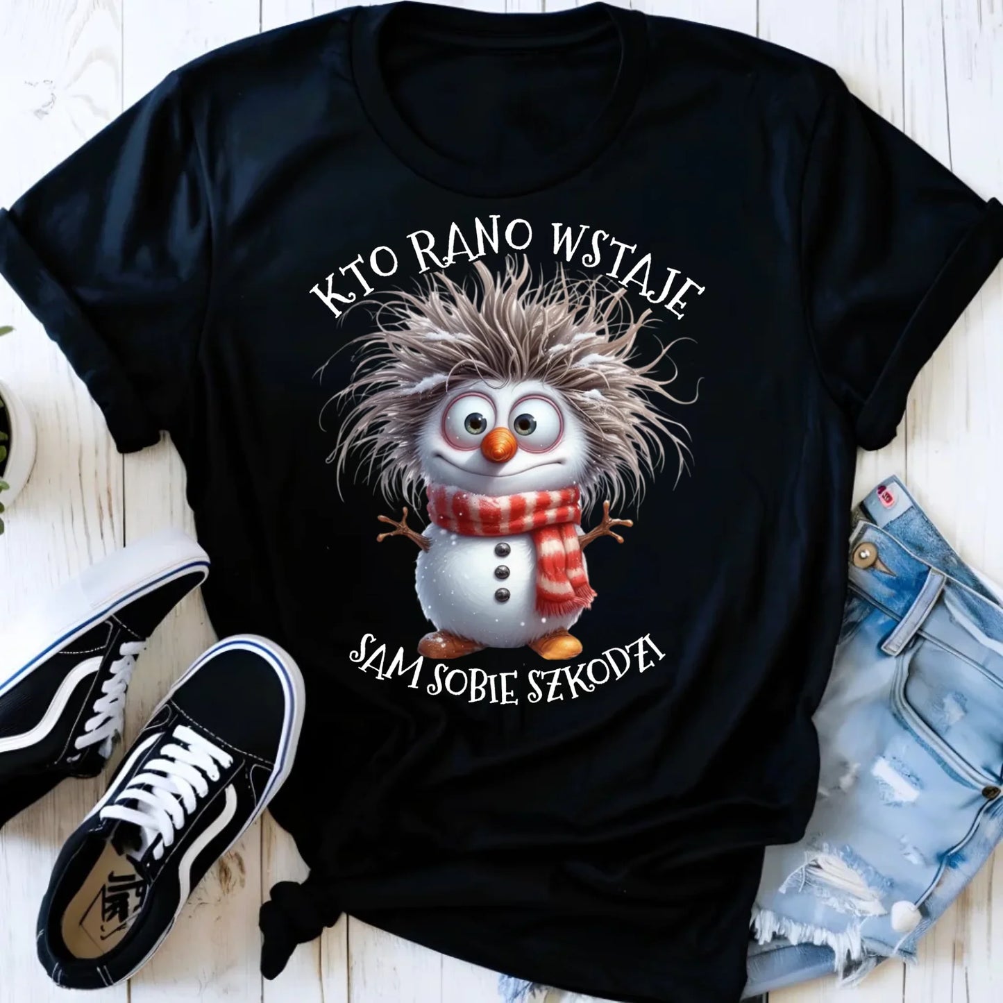 Koszulka damska świąteczna - Bałwanek - Kto rano wstaje sam sobie szkodzi BN133 - StoryCups.pl