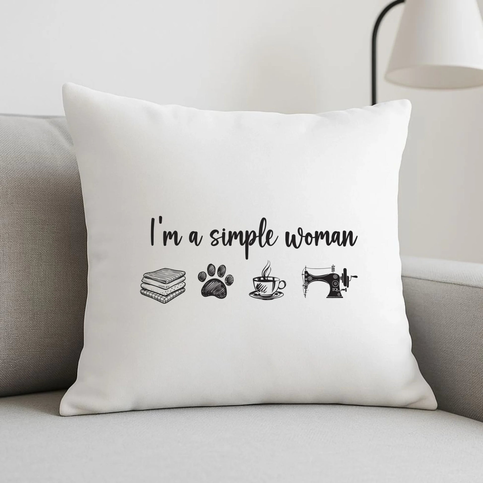 Poduszka szyciowa dla krawcowej - I'm a simple woman HS20 - StoryCups.pl