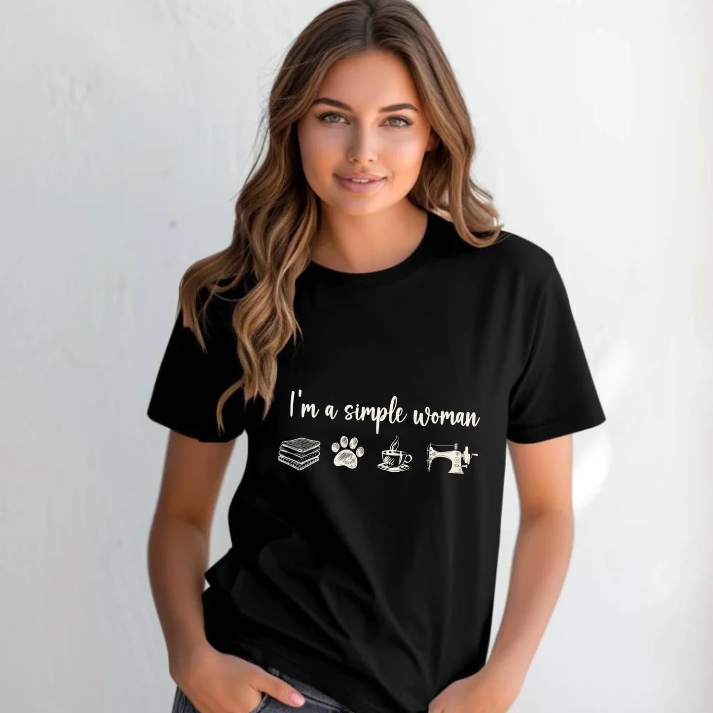 Koszulka damska szyciowa dla krawcowej - I'm a simple woman HS20 - StoryCups.pl