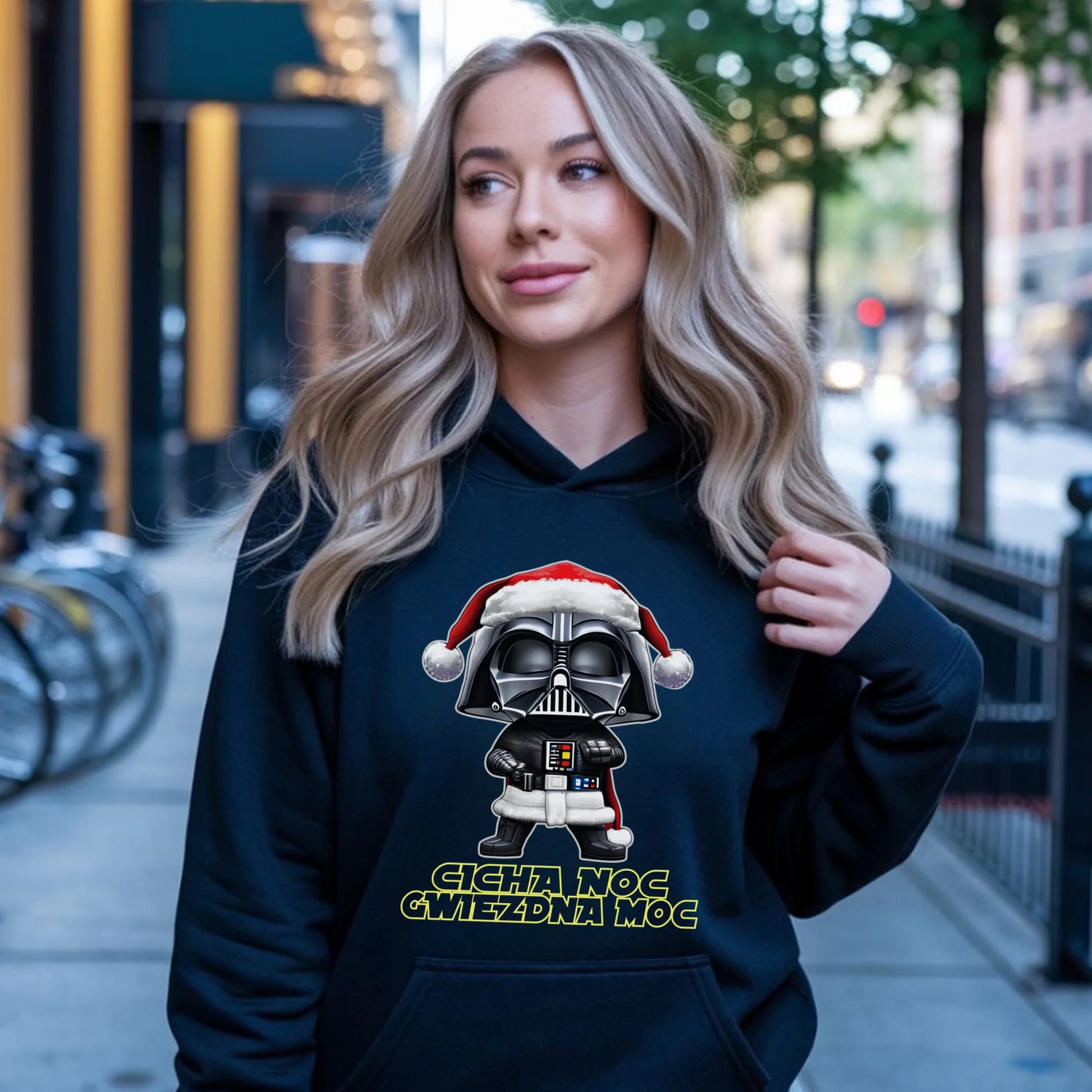 Bluza damska z kapturem świąteczna dla fanów Gwiezdnych Wojen - Cicha noc, gwiezdna moc BN132 - StoryCups.pl