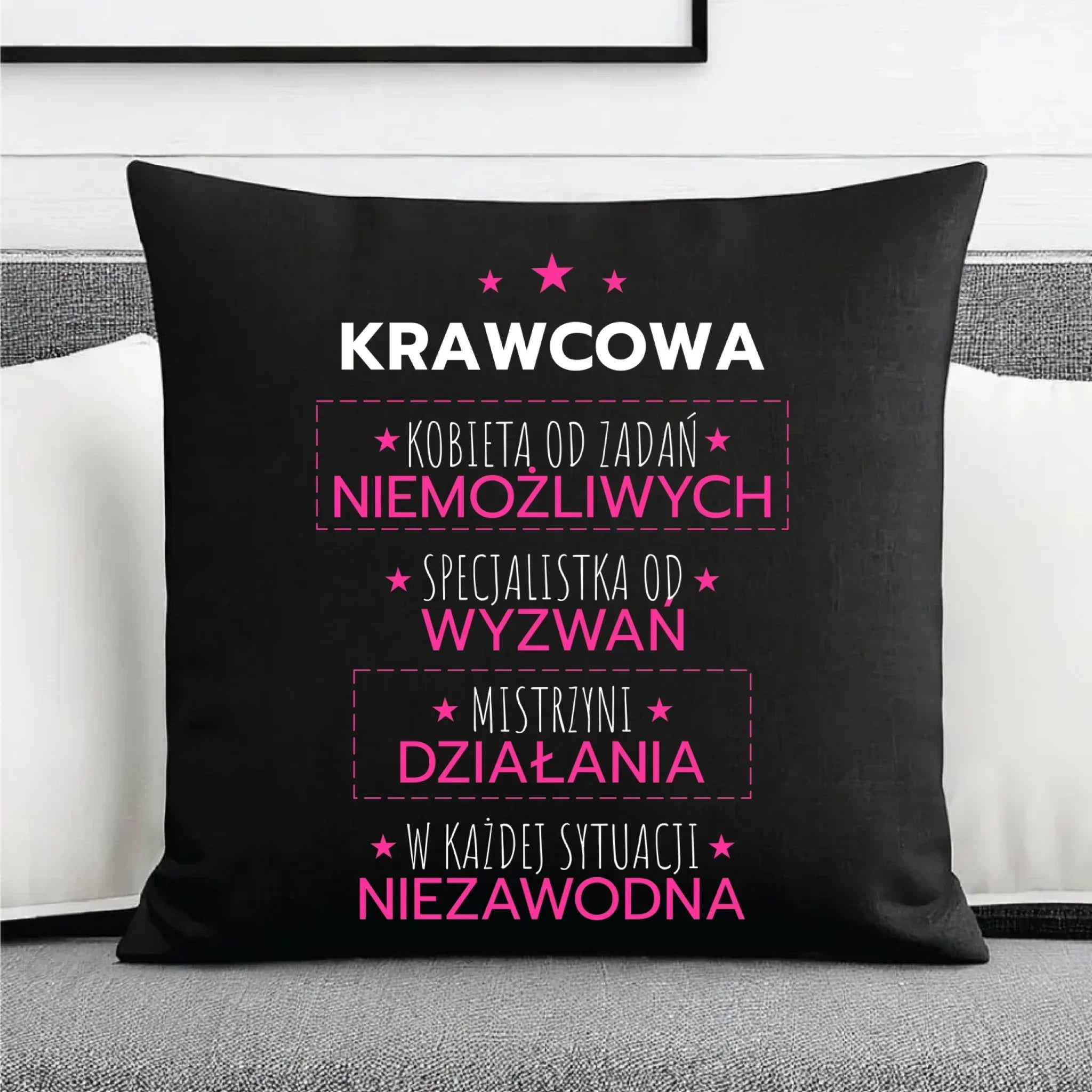 Poduszka dekoracyjna szyciowa dla krawcowej - Kobieta od zadań niemożliwych HS29 - StoryCups.pl