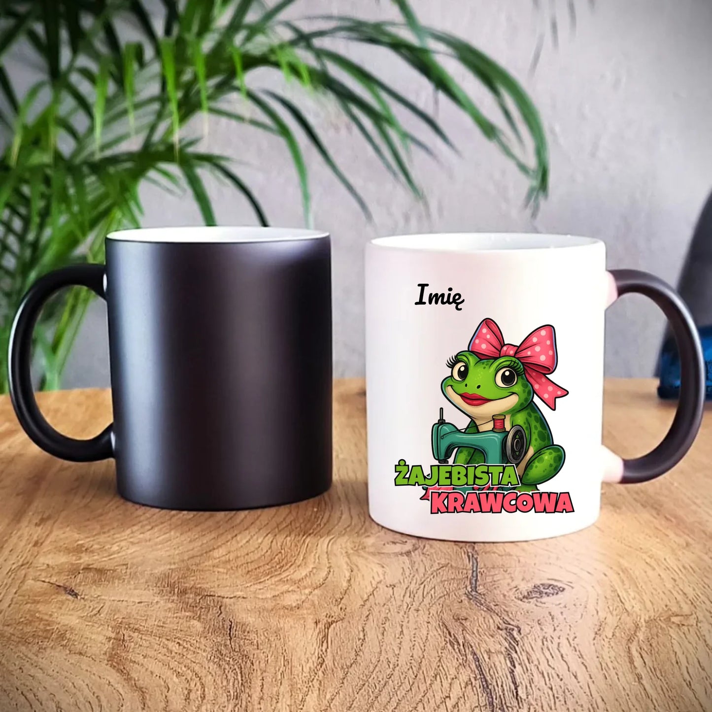 Kubek magiczny szyciowy dla krawcowej - Żajebista Krawcowa - personalizowany HS32 - StoryCups.pl