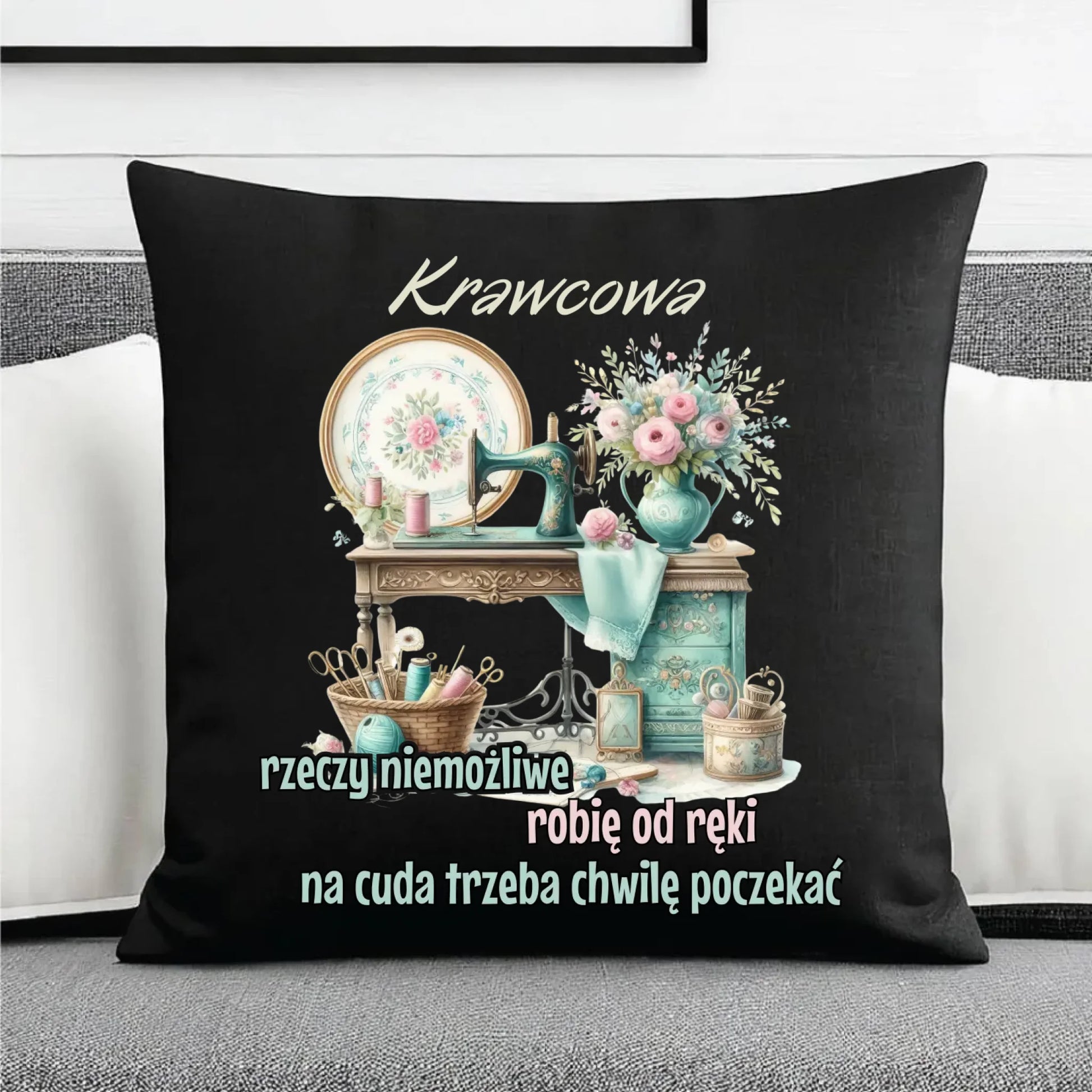 Poduszka dekoracyjna szyciowa dla krawcowej - Rzeczy niemożliwe HS35 - StoryCups.pl