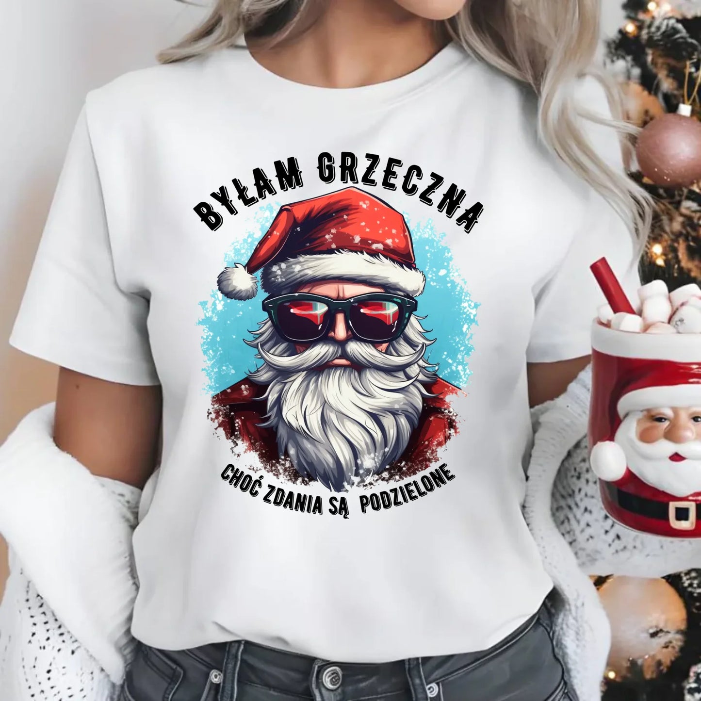 Koszulka damska świąteczna z Mikołajem - Byłam grzeczna, choć zdania są podzielone BN138 - StoryCups.pl