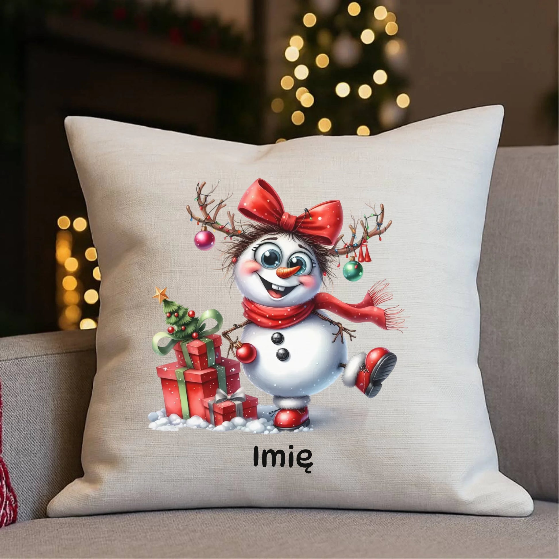 Poduszka świąteczna dla niej - Bałwanek - personalizowana BN123 - StoryCups.pl