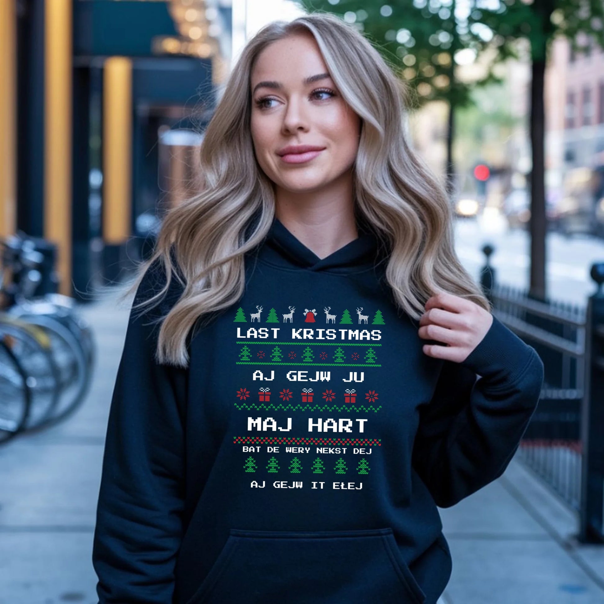 Last kristmas aj gejw ju maj hart | Świąteczna bluza damska z kapturem BN13 - StoryCups.pl