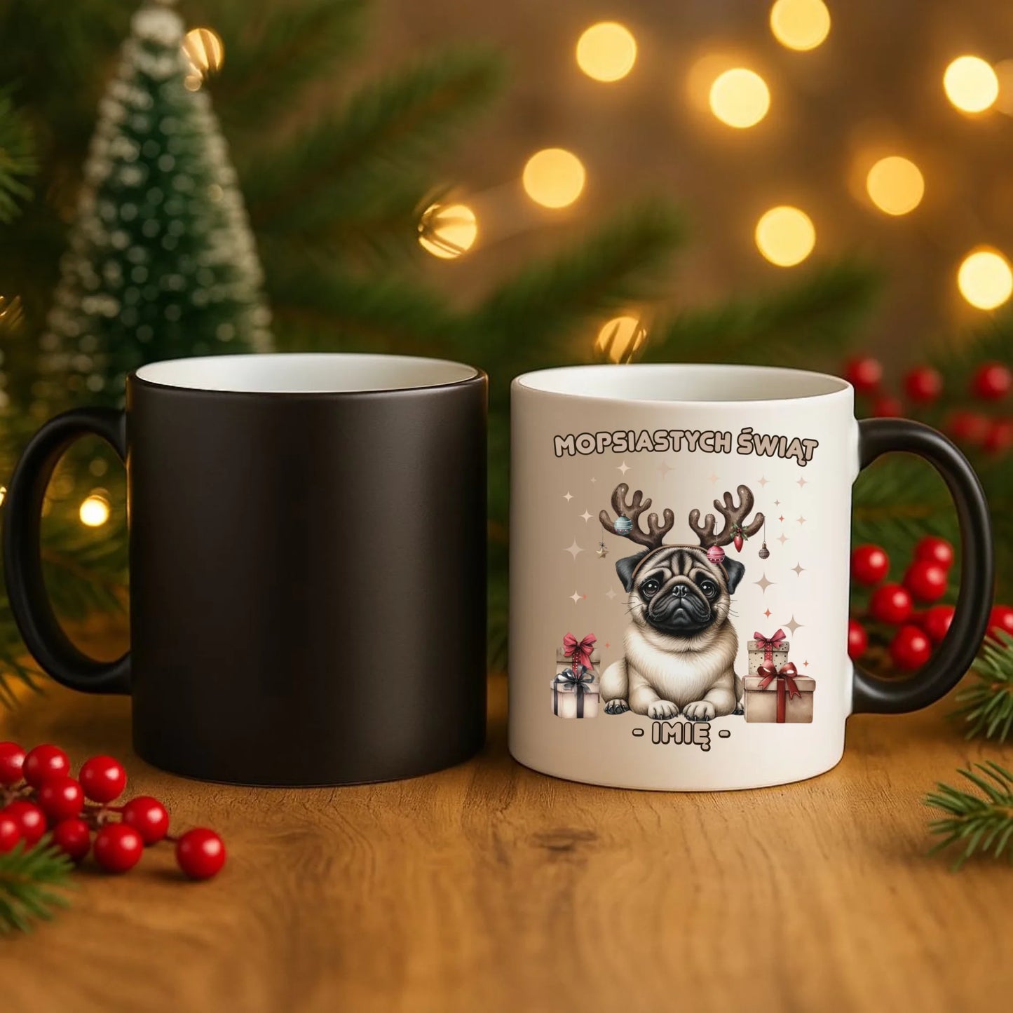 Kubek magiczny świąteczny - Mops Mopsiastych świąt - personalizowany BN91 - StoryCups.pl