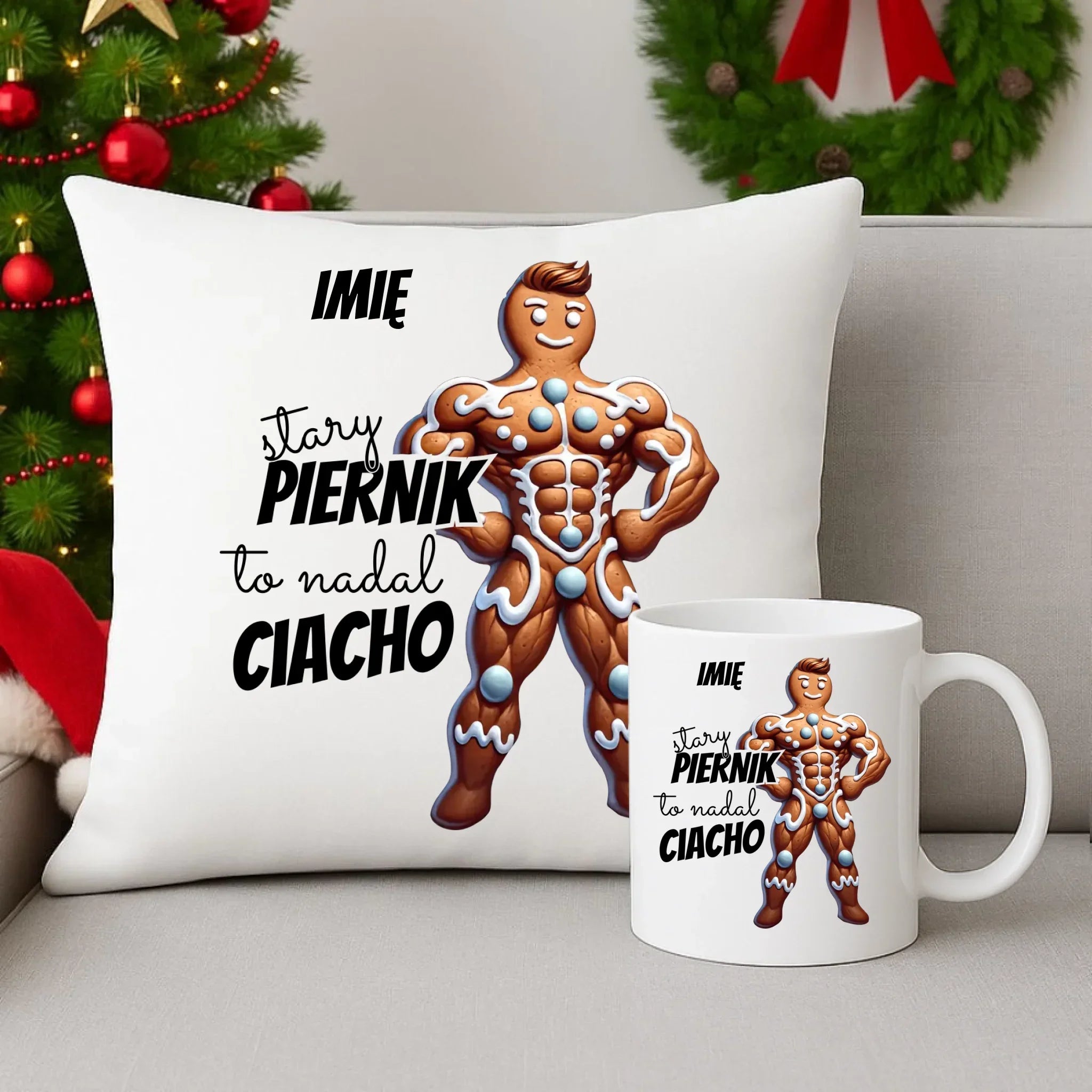 Zestaw poduszka i kubek świąteczny - Stary piernik to nadal ciacho - personalizowany BN23 - StoryCups.pl