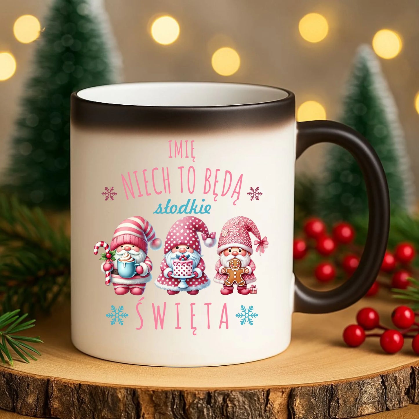 Kubek magiczny świąteczny - Skrzaty Słodkie Święta - personalizowany BN57 - StoryCups.pl