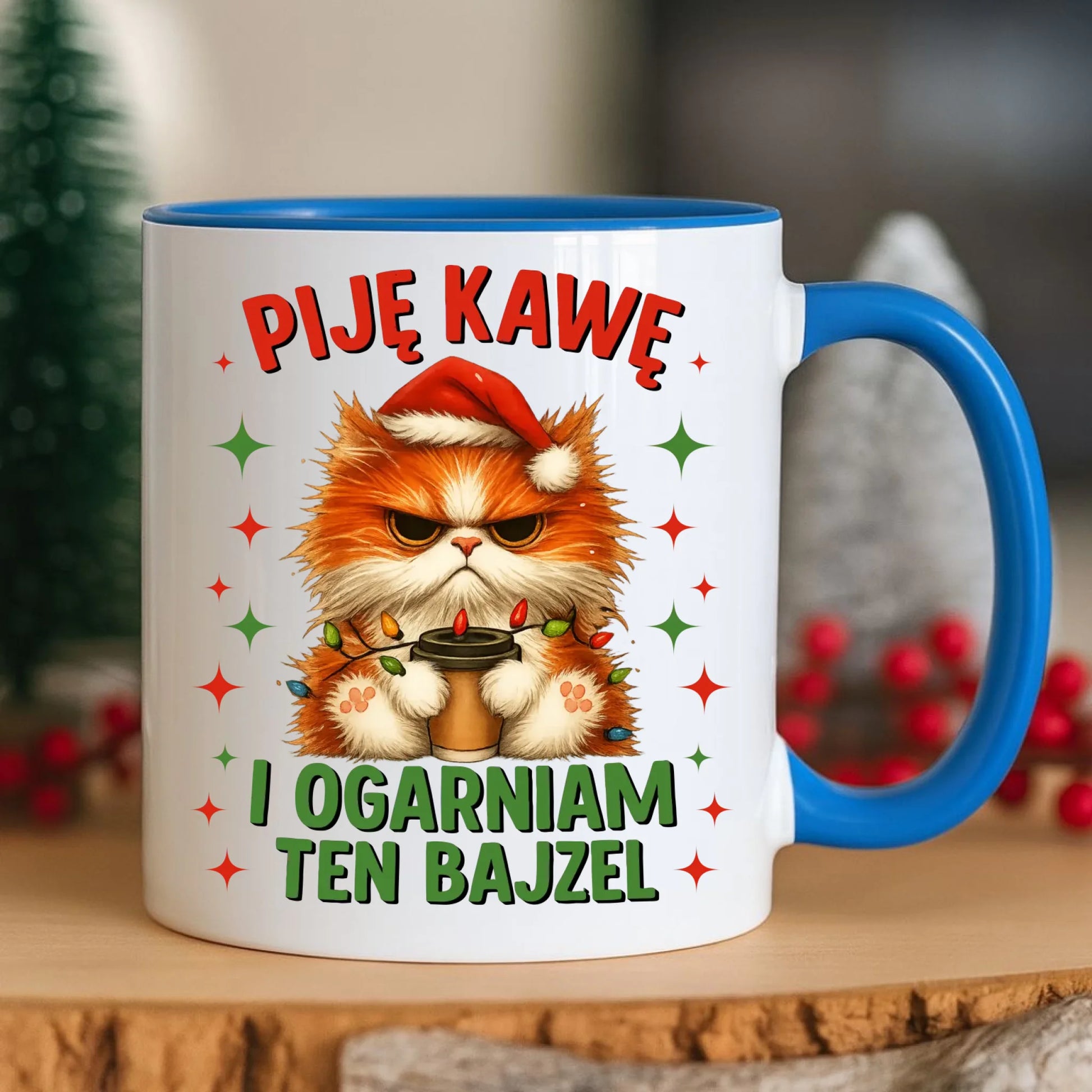 Kubek świąteczny - Kot Piję kawę i ogarniam ten bajzel BN39 - StoryCups.pl