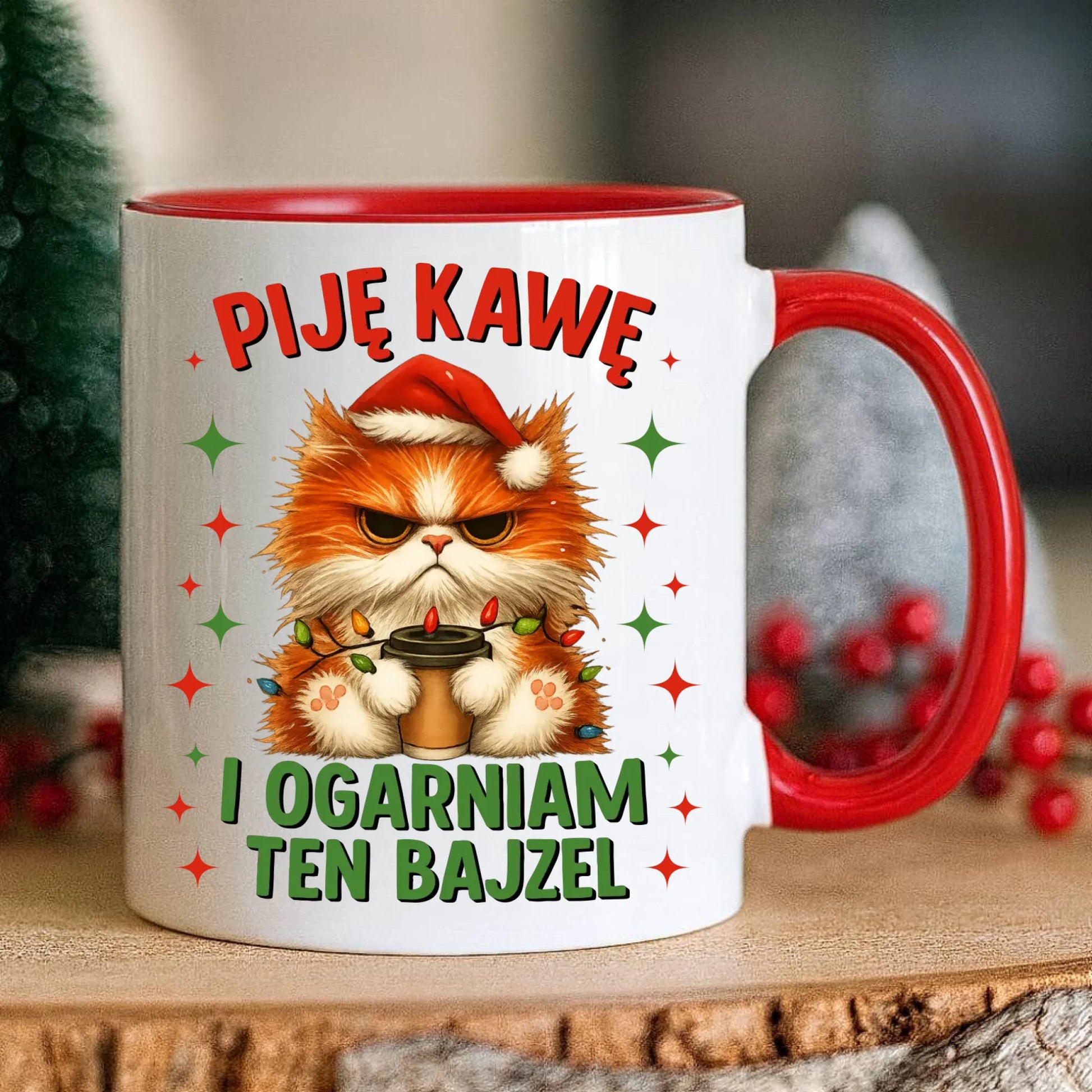 Kubek świąteczny - Kot Piję kawę i ogarniam ten bajzel BN39 - StoryCups.pl