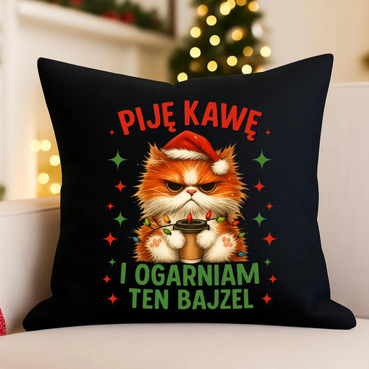 Poduszka dekoracyjna świąteczna - Kot Piję kawę i ogarniam ten bajzel BN39 - StoryCups.pl