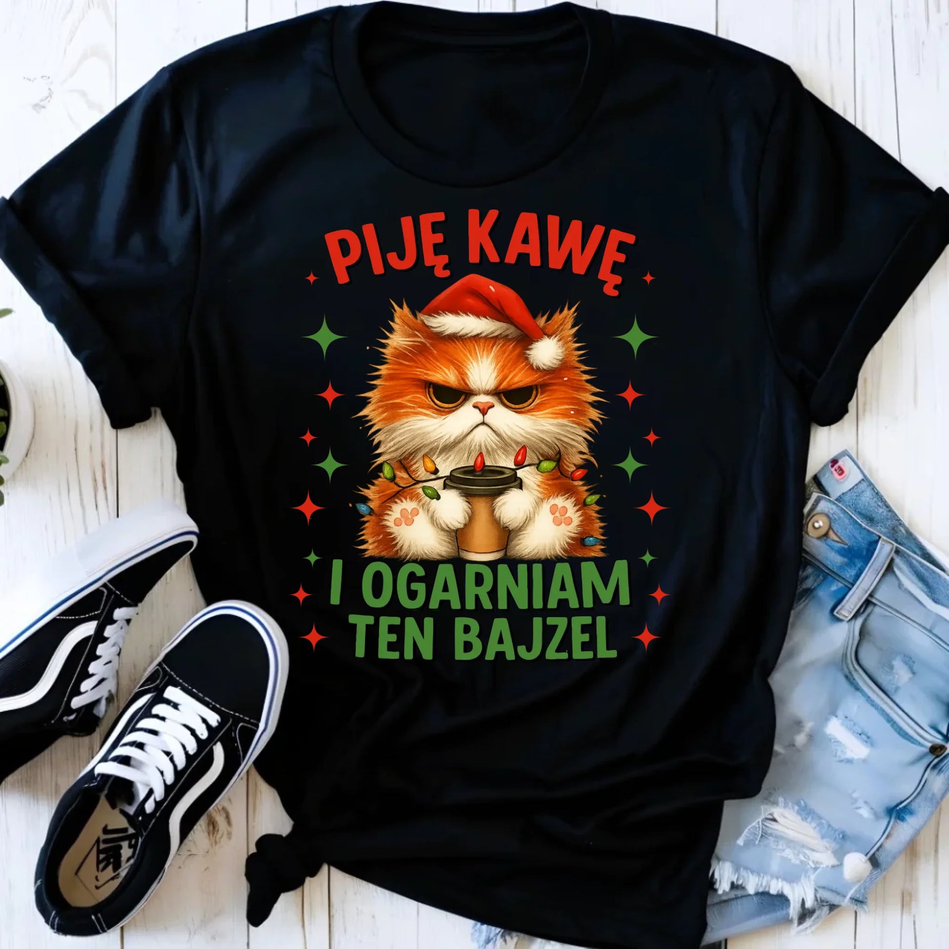 Koszulka damska świąteczna - Kot Piję kawę i ogarniam ten bajzel BN39 - StoryCups.pl