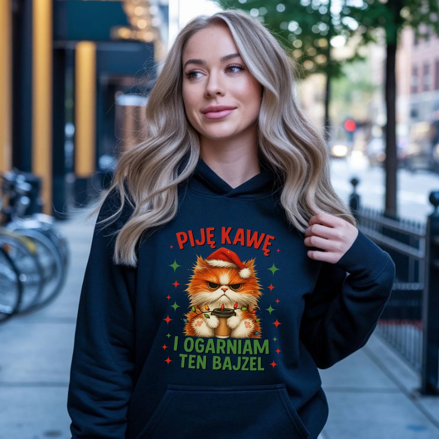 Bluza damska z kapturem świąteczna - Kot Piję kawę i ogarniam ten bajzel BN39 - StoryCups.pl